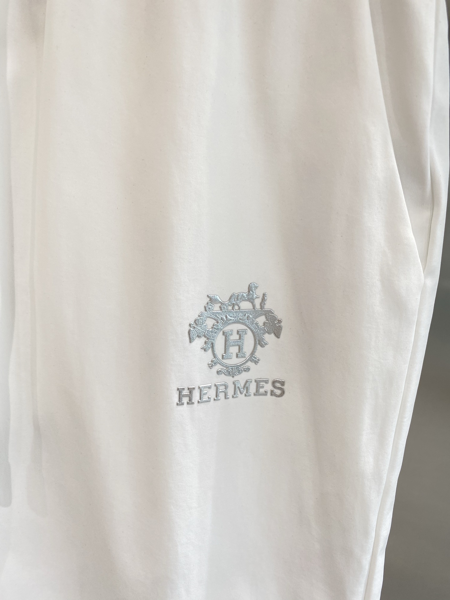 Luxurious Emma Shorts with Horse Logo, Classic and Comfortable Summer Style. - 图片 6