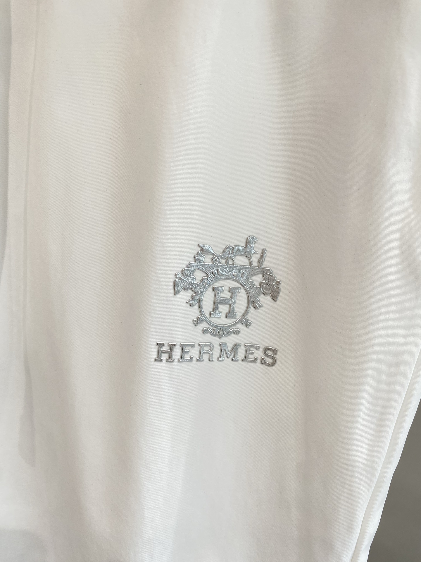 Luxurious Emma Shorts with Horse Logo, Classic and Comfortable Summer Style. - 图片 7