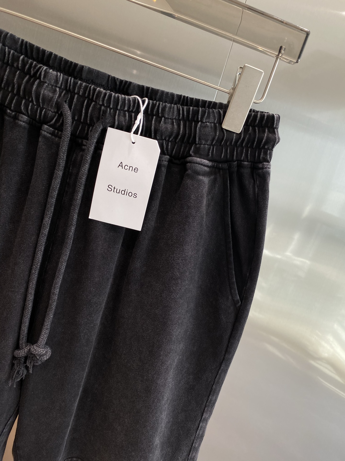 2025 Summer Collection: Low-key Luxurious and Fashionful ACNE House Classics - 图片 4