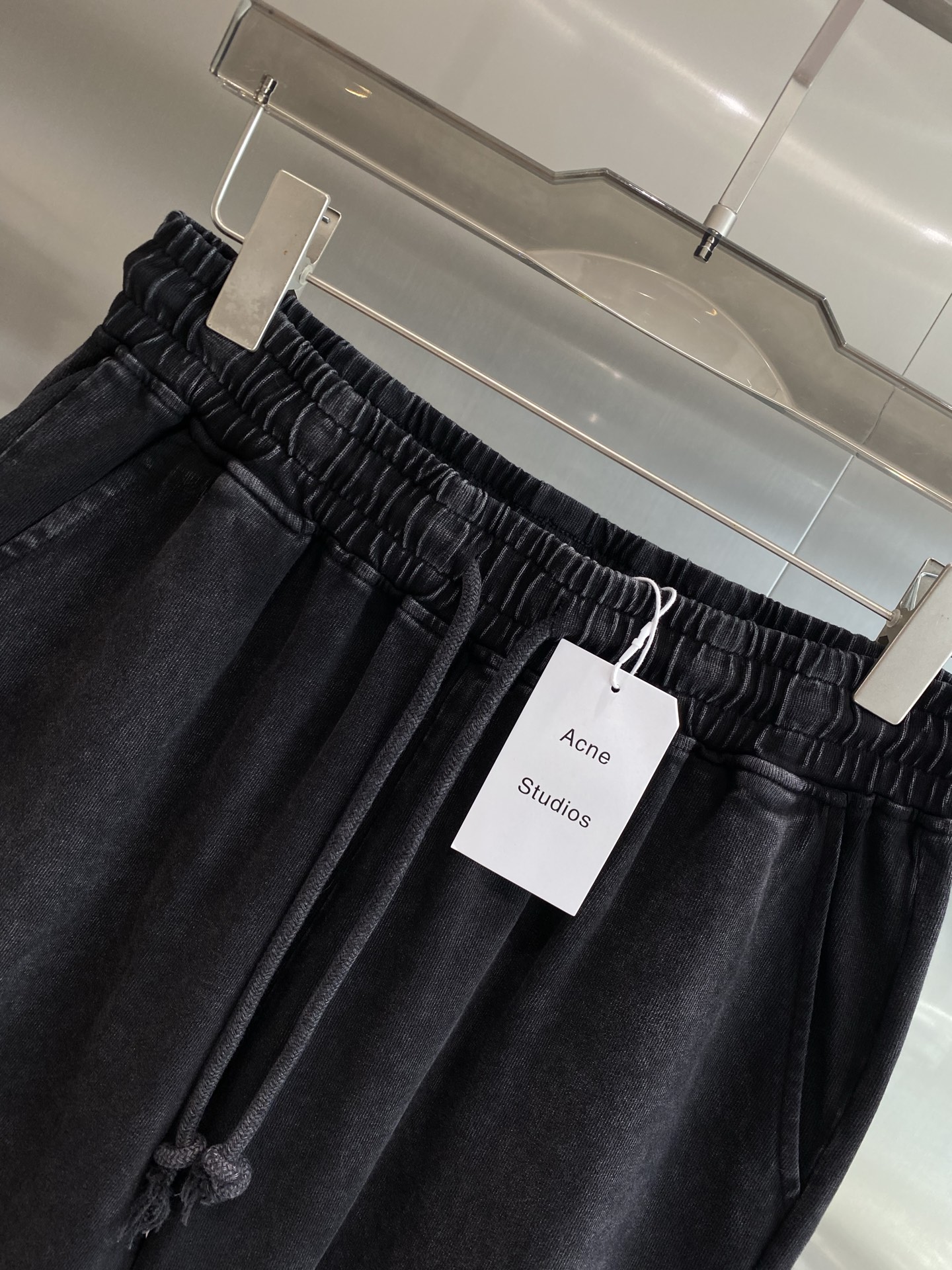 2025 Summer Collection: Low-key Luxurious and Fashionful ACNE House Classics - 图片 3