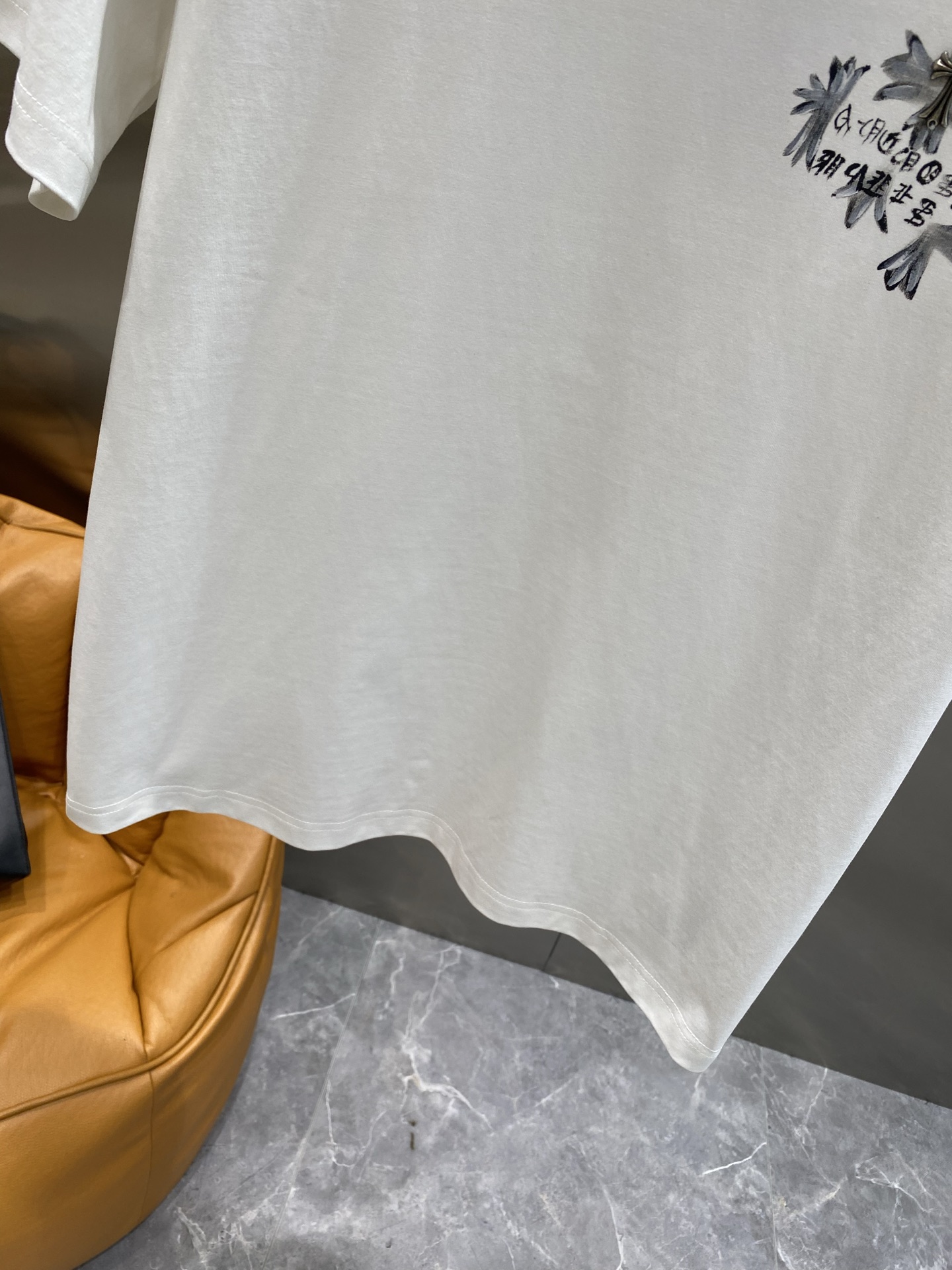 《𝙉𝙚𝙬🤍🖤克家》克罗心2025春夏新款首发专柜最新款圆领短袖 高端订制 设计前卫时尚！品牌logo重工