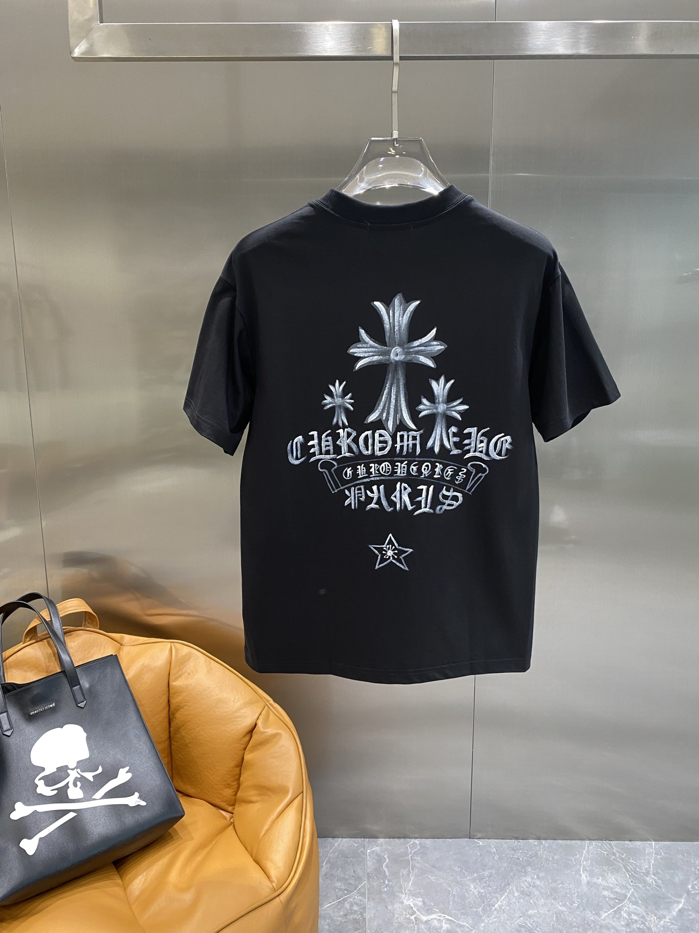 《𝙉𝙚𝙬🤍🖤克家》克罗心2025春夏新款首发专柜最新款圆领短袖 高端订制 设计前卫时尚！品牌logo重工