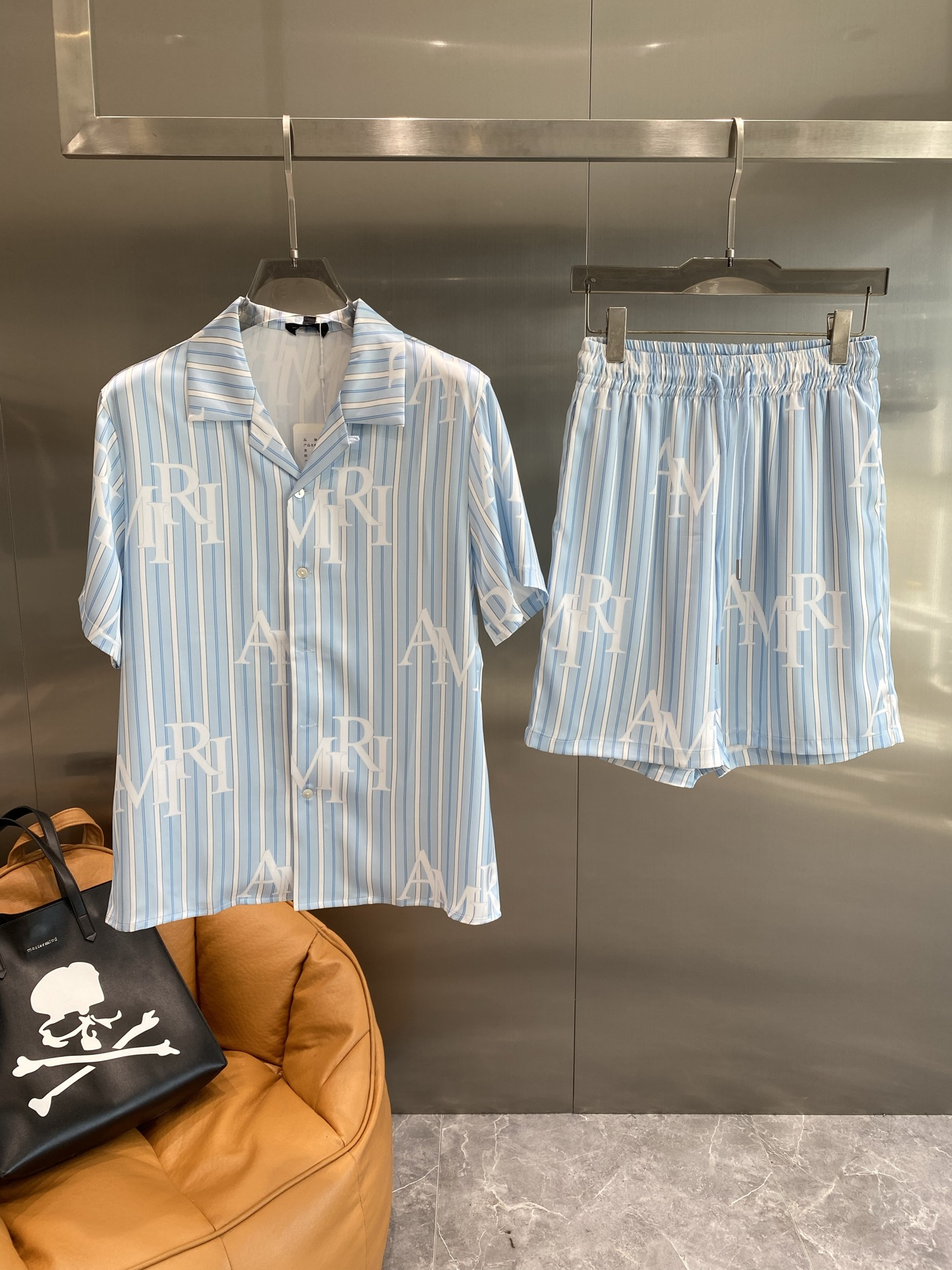 NO:432559,'MIRI Home' Casual pajamas set High-order silk silk fabric upgrade process upgrade Home clothing High-order Russian silk fabric skin-friendly and comfortable Home essentials Do not machine wash silk products, recommended to hand wash or wash bag number M-3XL the next day, real silk, alexander wang19860909《MIRI家》 休闲睡衣套装 高订天绸丝面料升级工艺升级 家居服 高定俄罗丝面料亲肤轻柔舒适 家居必备 真丝产品切勿机洗,建议 手洗或者洗衣袋洗 码数M-3XL隔天,,real silk,alexander wang,Men's clothing