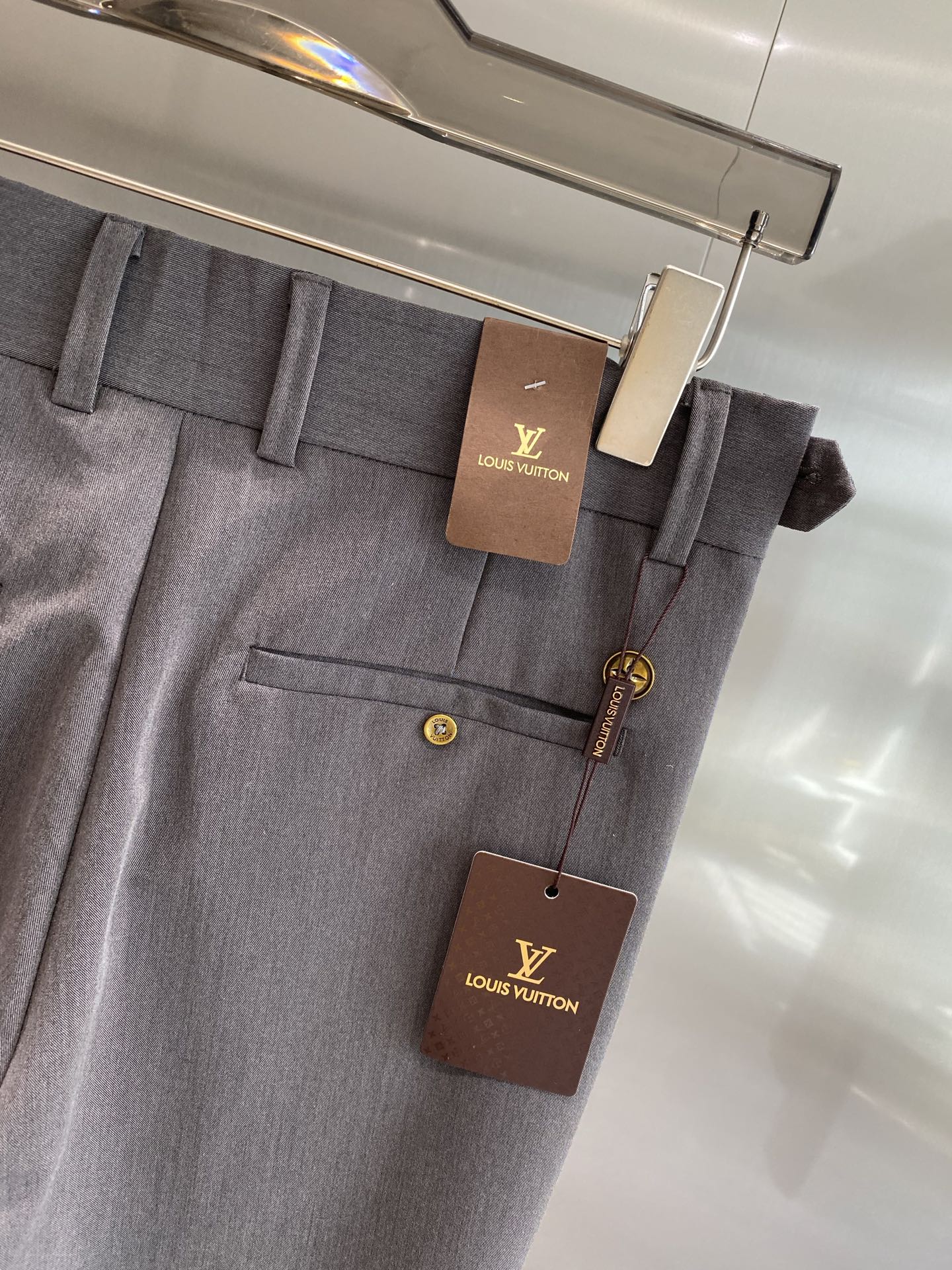 Louis Vuitton 2025 Spring/Summer Custom Fabric Casual Pants 10 i1751111756523 4566 0 8