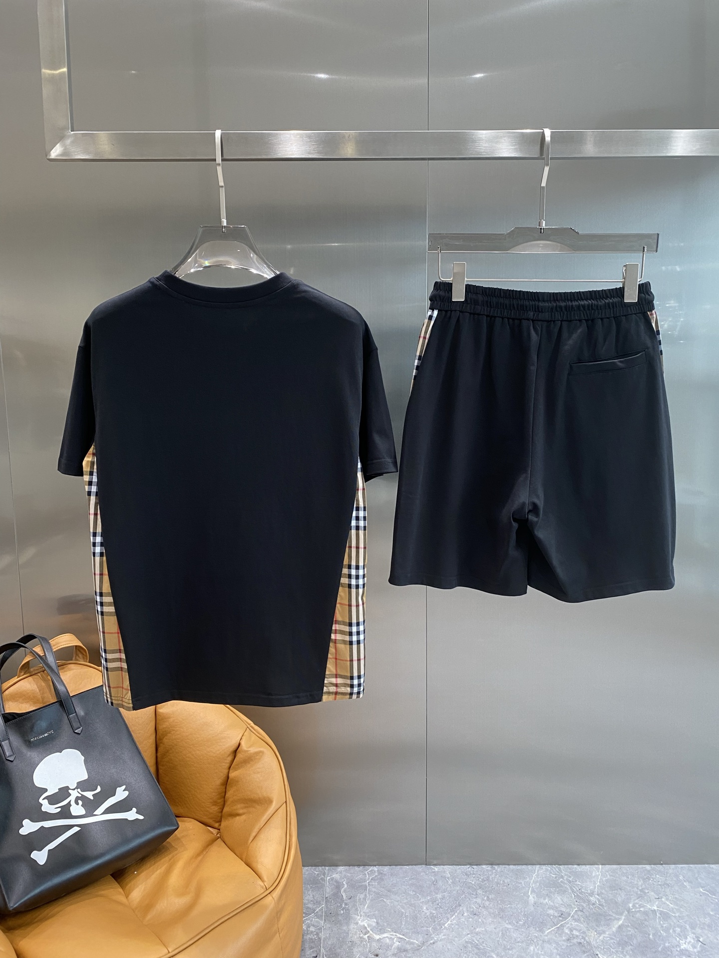 “High-end Custom Cotton Shorts for Spring/Summer 2025: The New Peaks” - 图片 2
