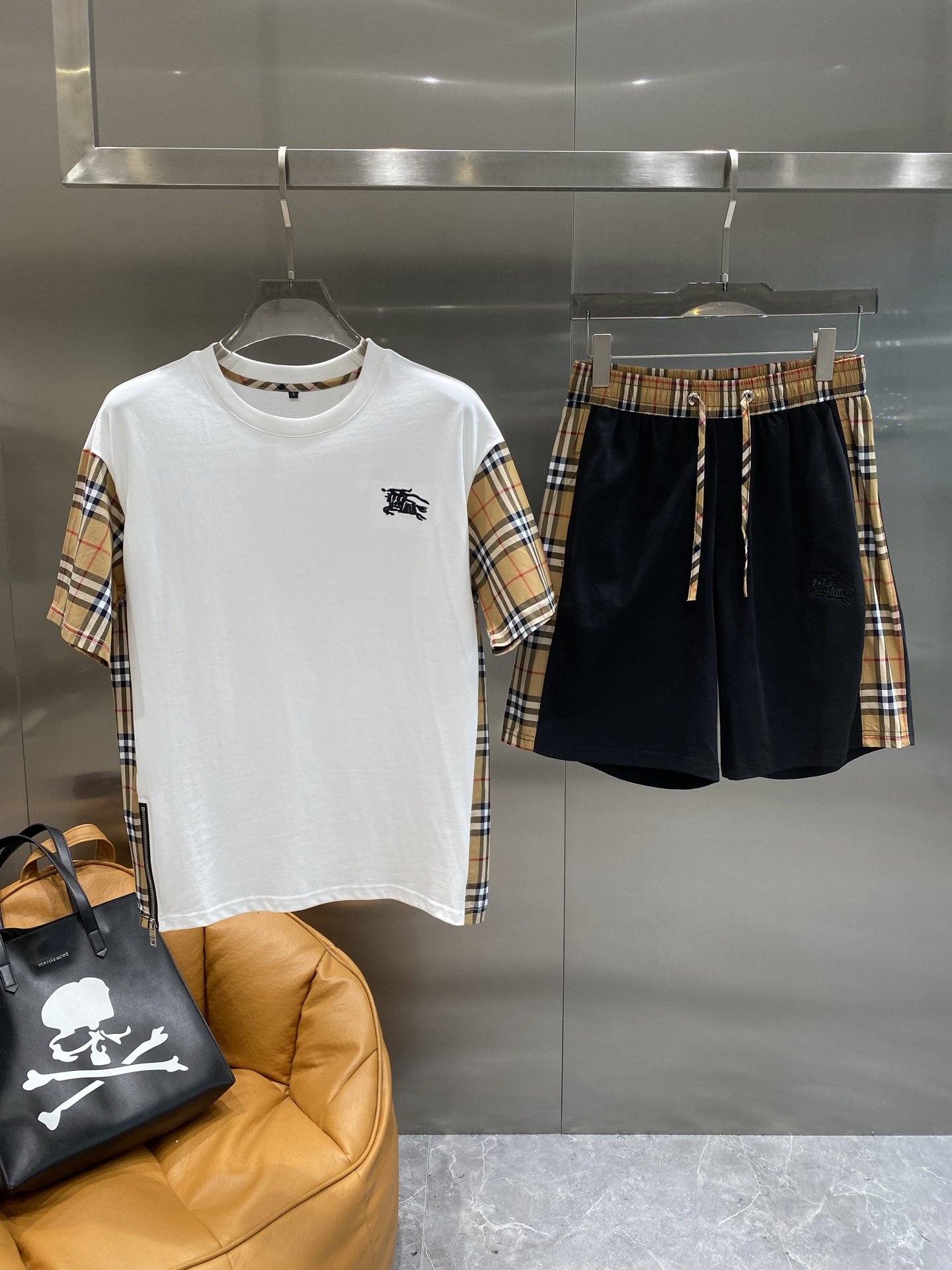 “Men’s Custom Summer Shorts Suit: Soft, Comfy, Impeccable Detail, Original Design” - 图片 2