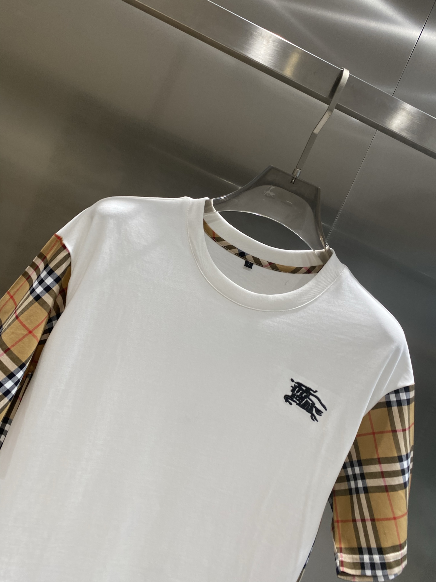 “Men’s Custom Summer Shorts Suit: Soft, Comfy, Impeccable Detail, Original Design” - 图片 5