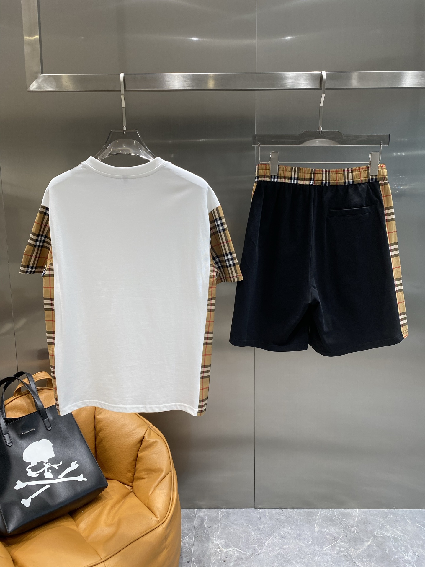 “Men’s Custom Summer Shorts Suit: Soft, Comfy, Impeccable Detail, Original Design” - 图片 3