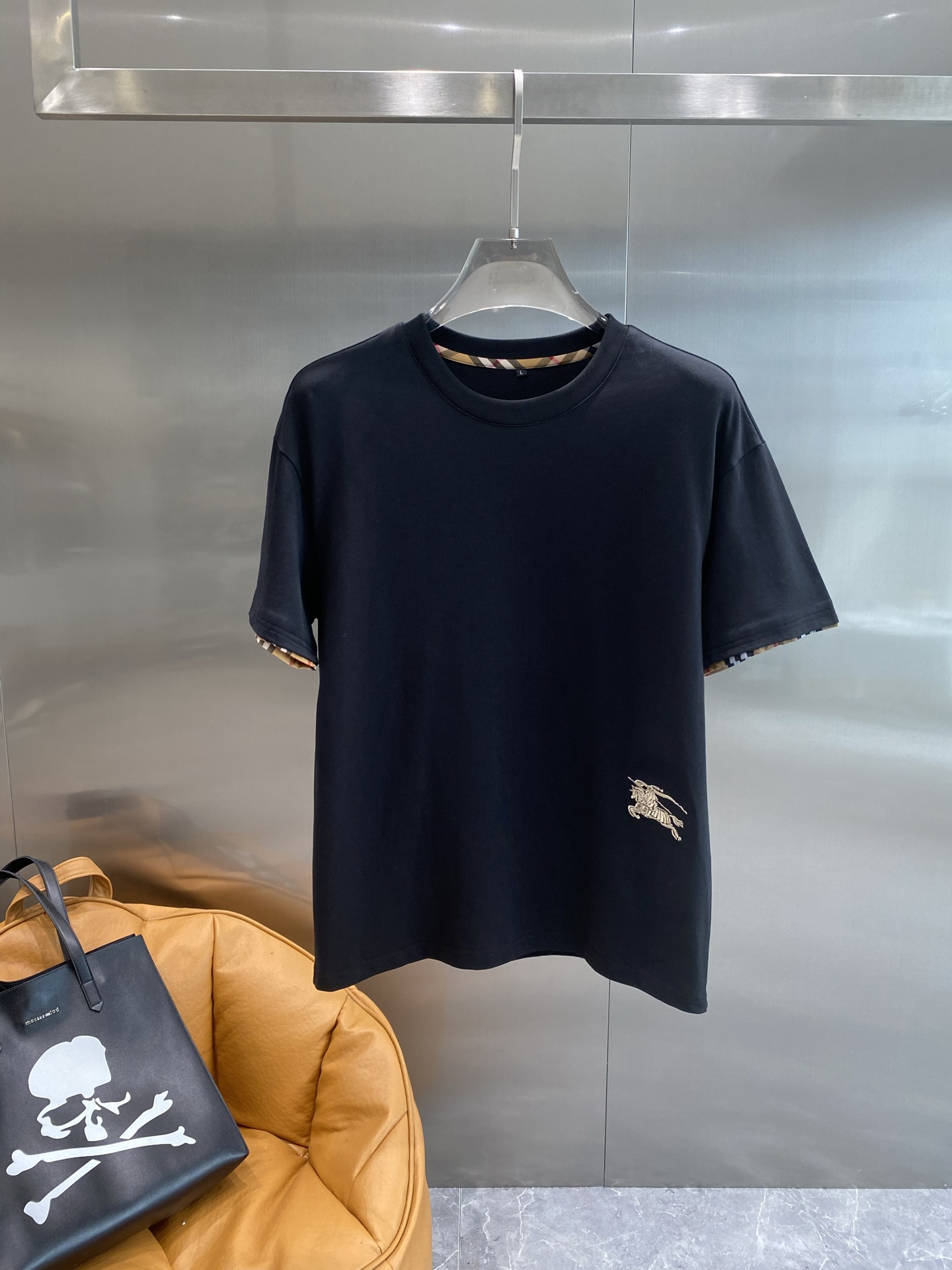 202The New Peaks: High-End Tailor-Made Fashion for Spring/Summer 2025 - 图片 3