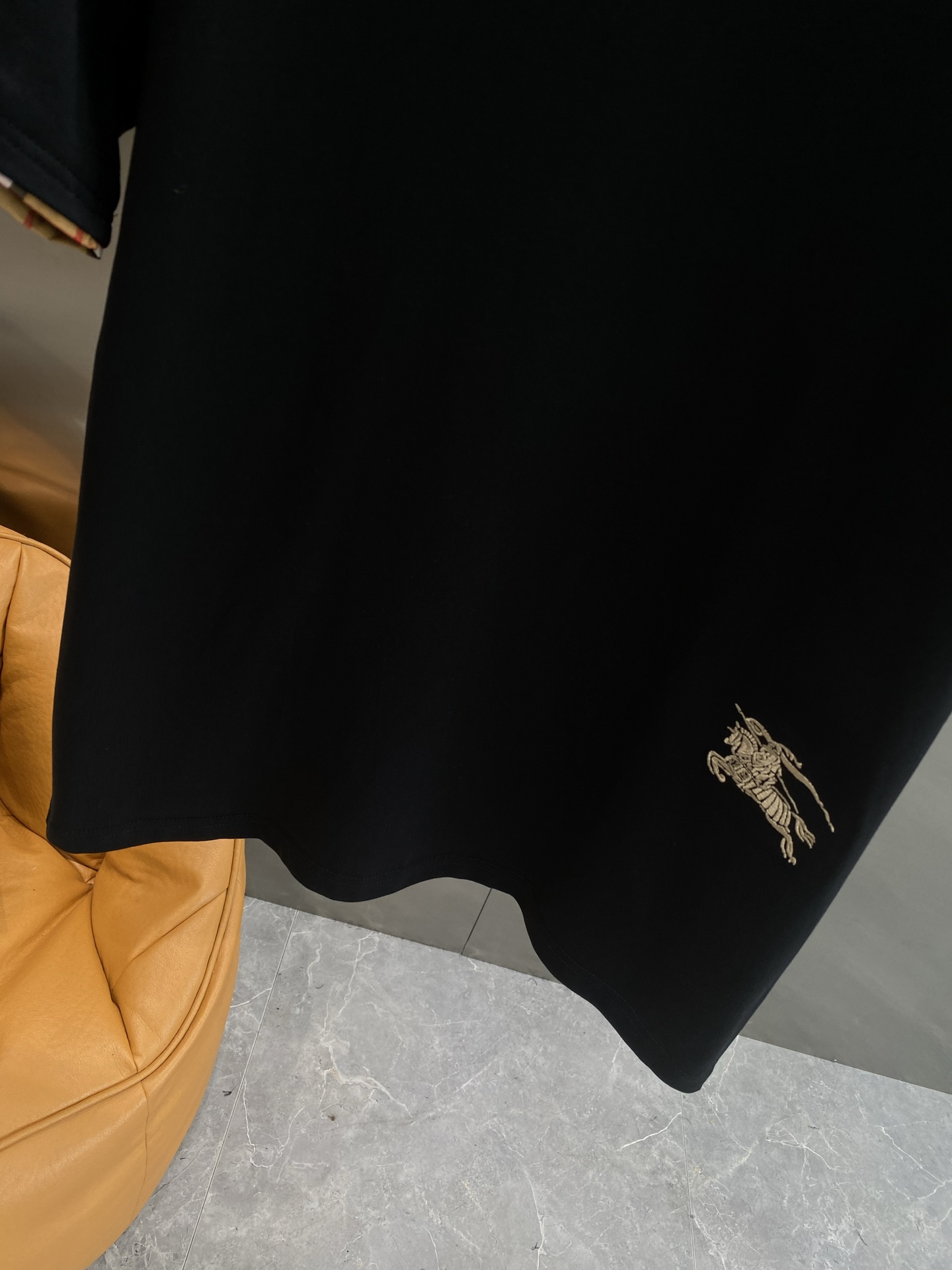 202The New Peaks: High-End Tailor-Made Fashion for Spring/Summer 2025 - 图片 6