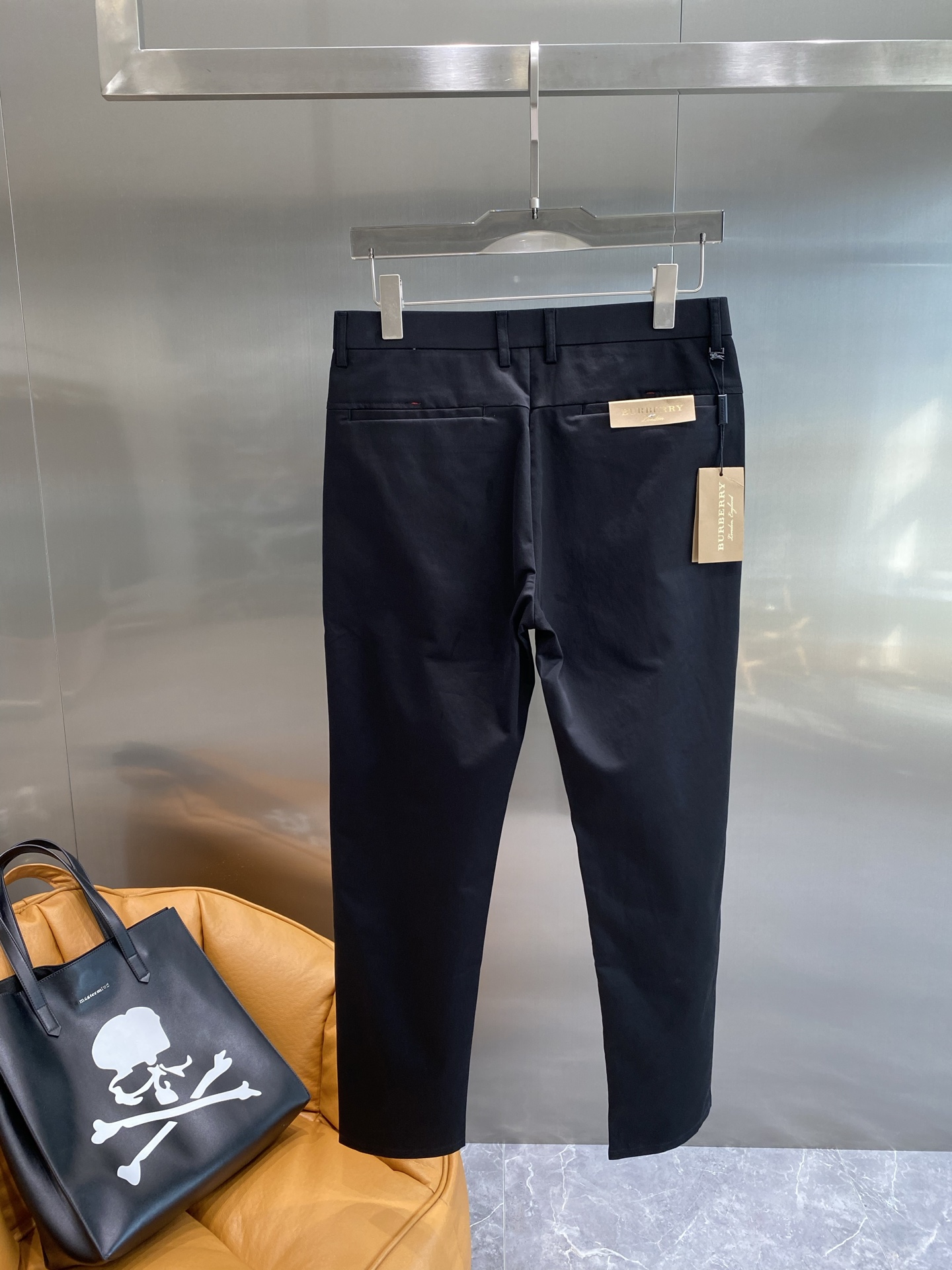 “New Peaks: 205 Shorts, Trophies Design, Fabric Customization, Imported Customers, Exemption” - 图片 8