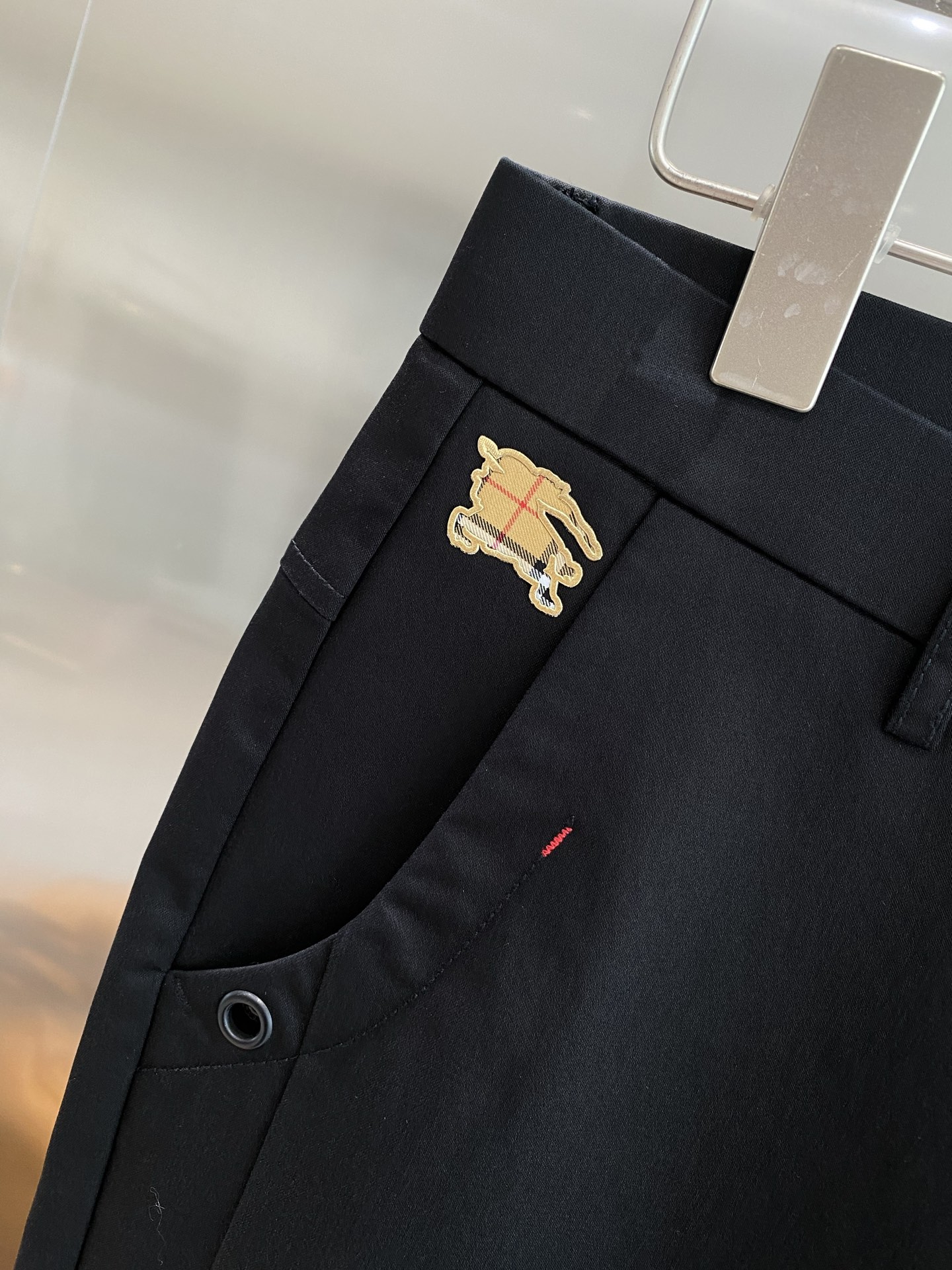 “New Peaks: 205 Shorts, Trophies Design, Fabric Customization, Imported Customers, Exemption” - 图片 5