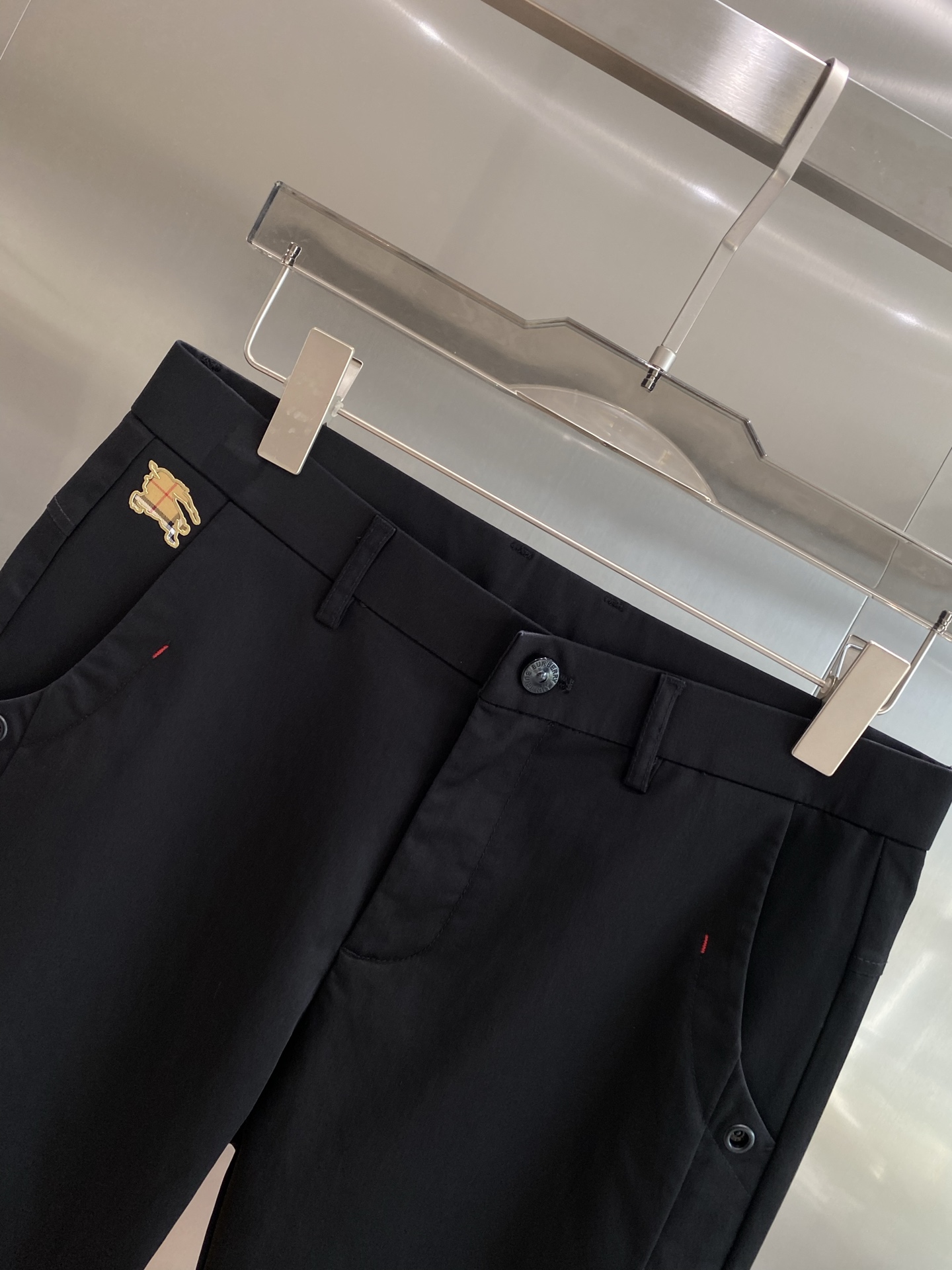 “New Peaks: 205 Shorts, Trophies Design, Fabric Customization, Imported Customers, Exemption” - 图片 3