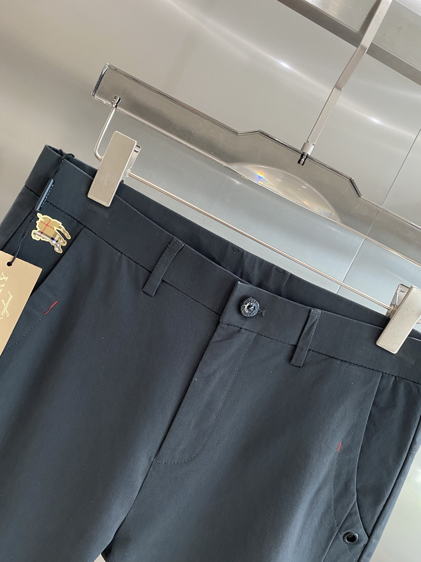 “New Peaks: 205 Shorts, Trophies Design, Fabric Customization, Exemption from Inspection” - 图片 3