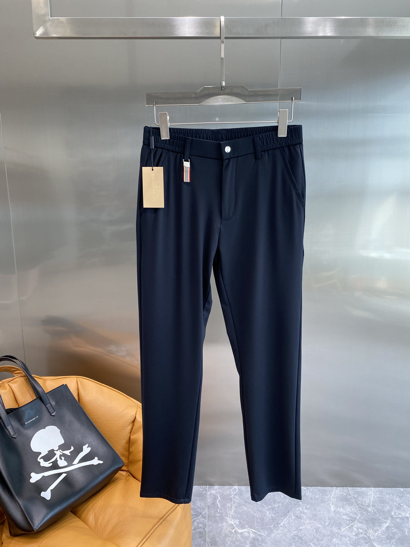 “MIT Leisure Pants: Spring 2025 Summer Edition with Custom Fabric and Stylish Comfort” - 图片 2