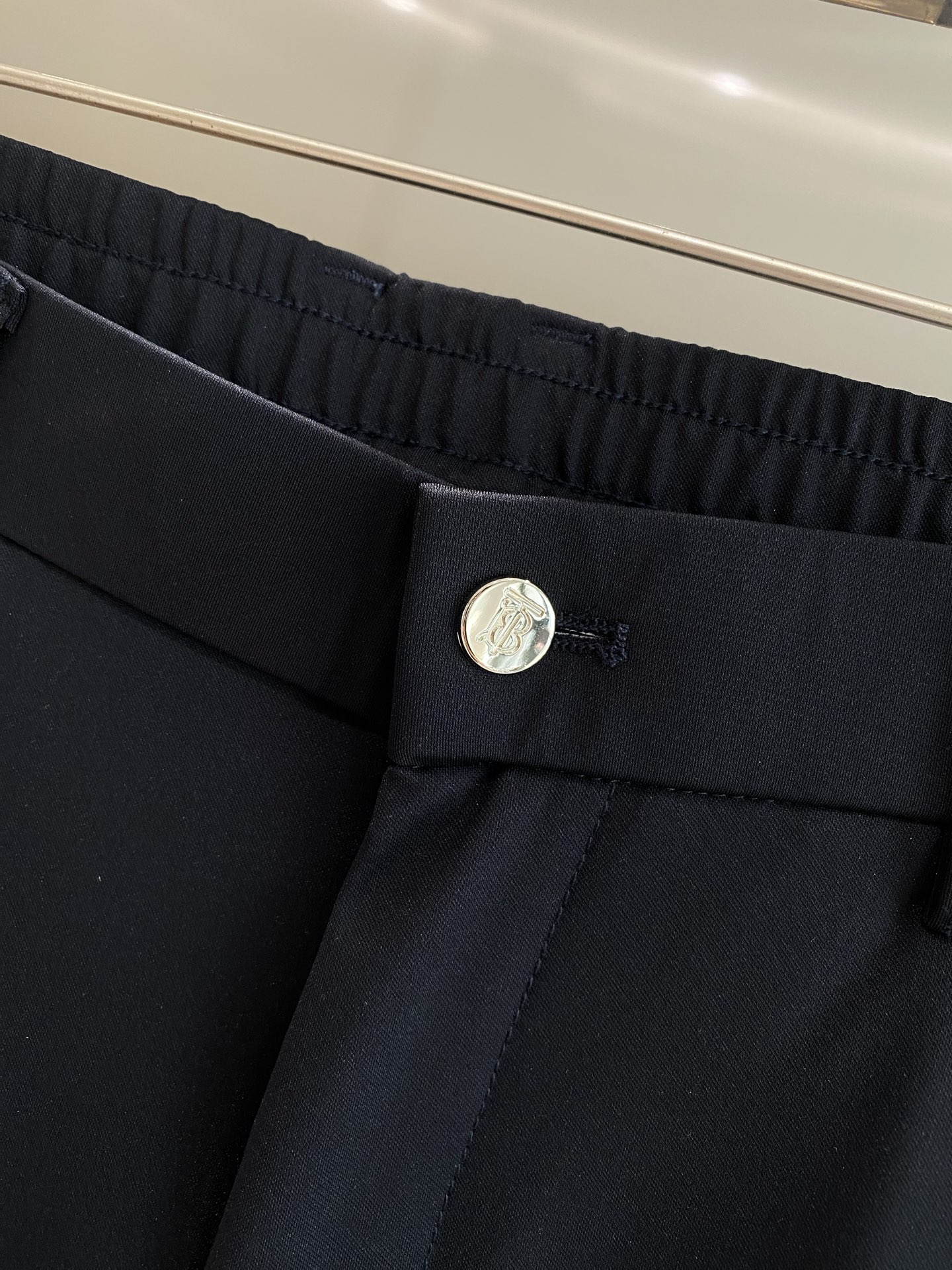 “MIT Leisure Pants: Spring 2025 Summer Edition with Custom Fabric and Stylish Comfort” - 图片 4