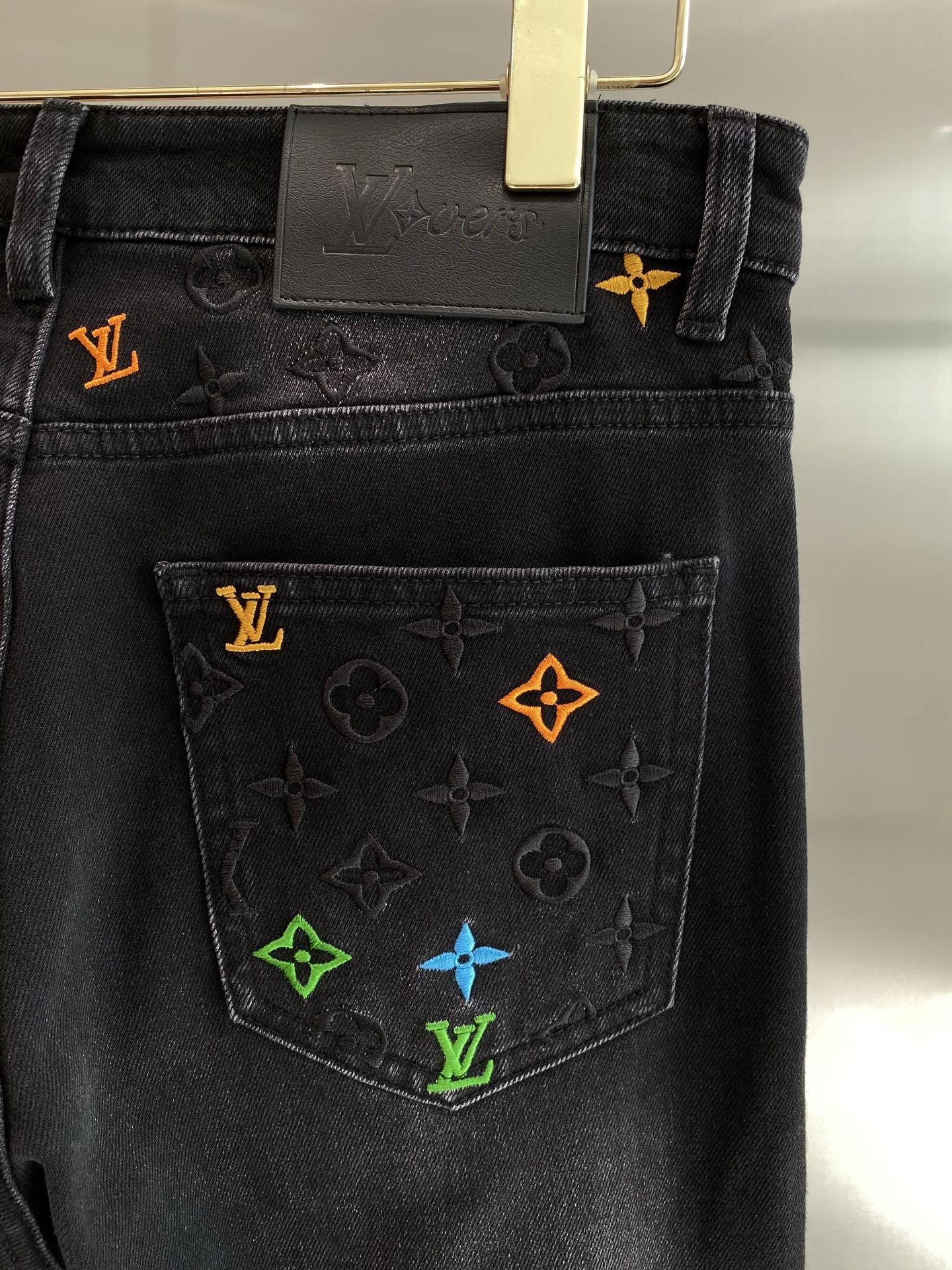 《𝙉𝙚𝙬🖤❤️驴家》 26ss秋季牛仔 超级有范儿的一款牛仔裤,定制原版水洗牛仔面料,独特设计,顶级工艺字母图案logo 《𝙉𝙚𝙬🖤❤️驴家》 26ss秋季牛仔 超级有范儿的一款牛仔裤,定制原版水洗牛仔面料,独特设计,顶级工艺字母图案logo
