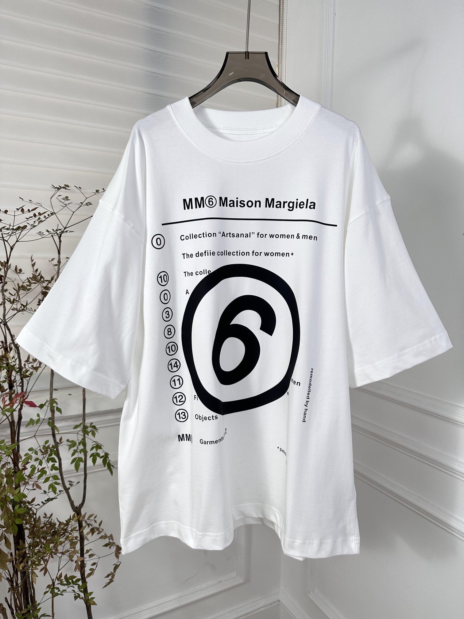 ss早春上新款短袖T恤MM6*字母logo是独家设计款宽松版型上身随意慵懒正确定织定染面料高品质高克重男