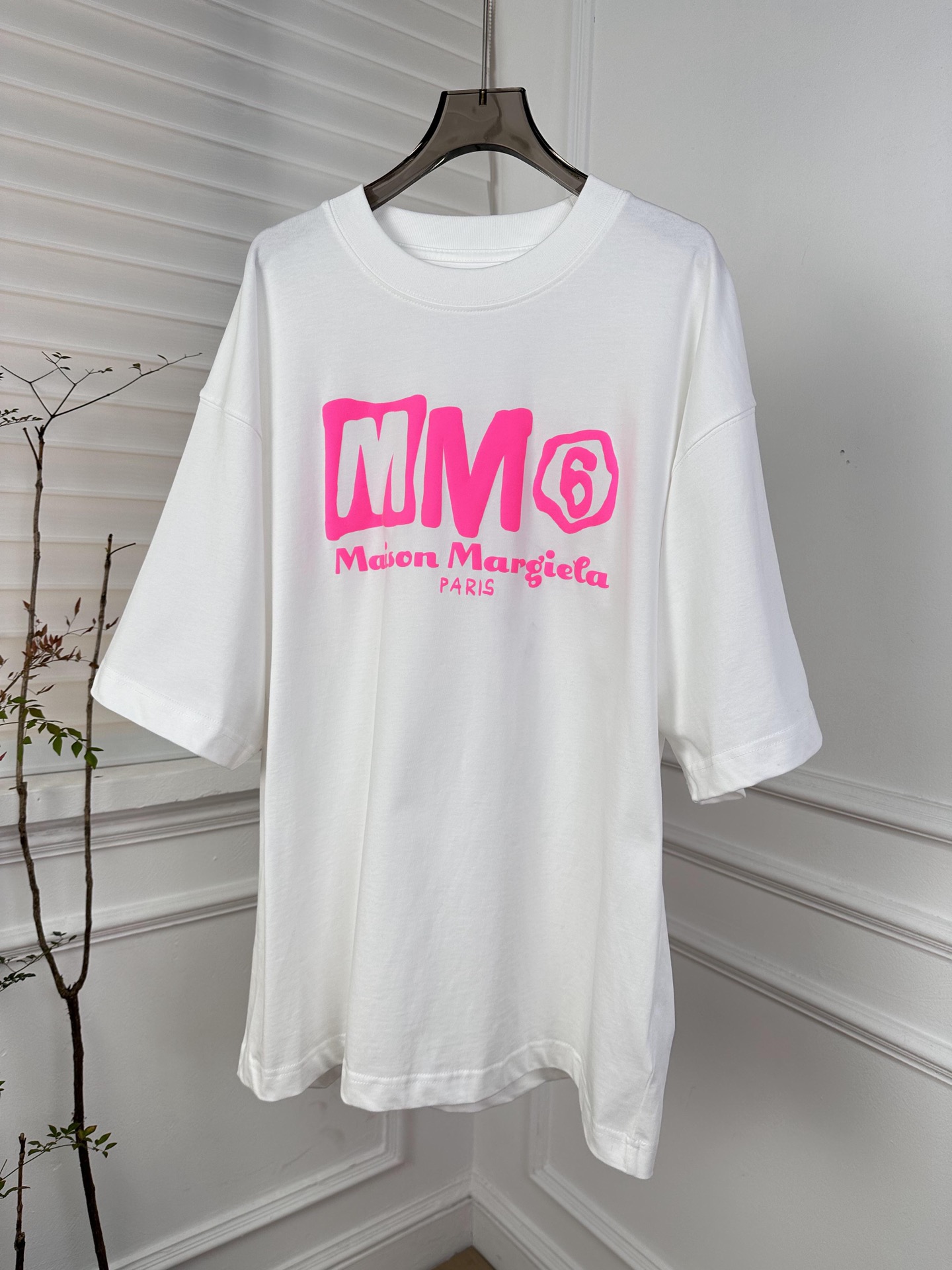 ss早春上新款短袖T恤MM6*字母logoT恤是独家设计款宽松版型上身随意慵懒正确定织定染面料高品质高克
