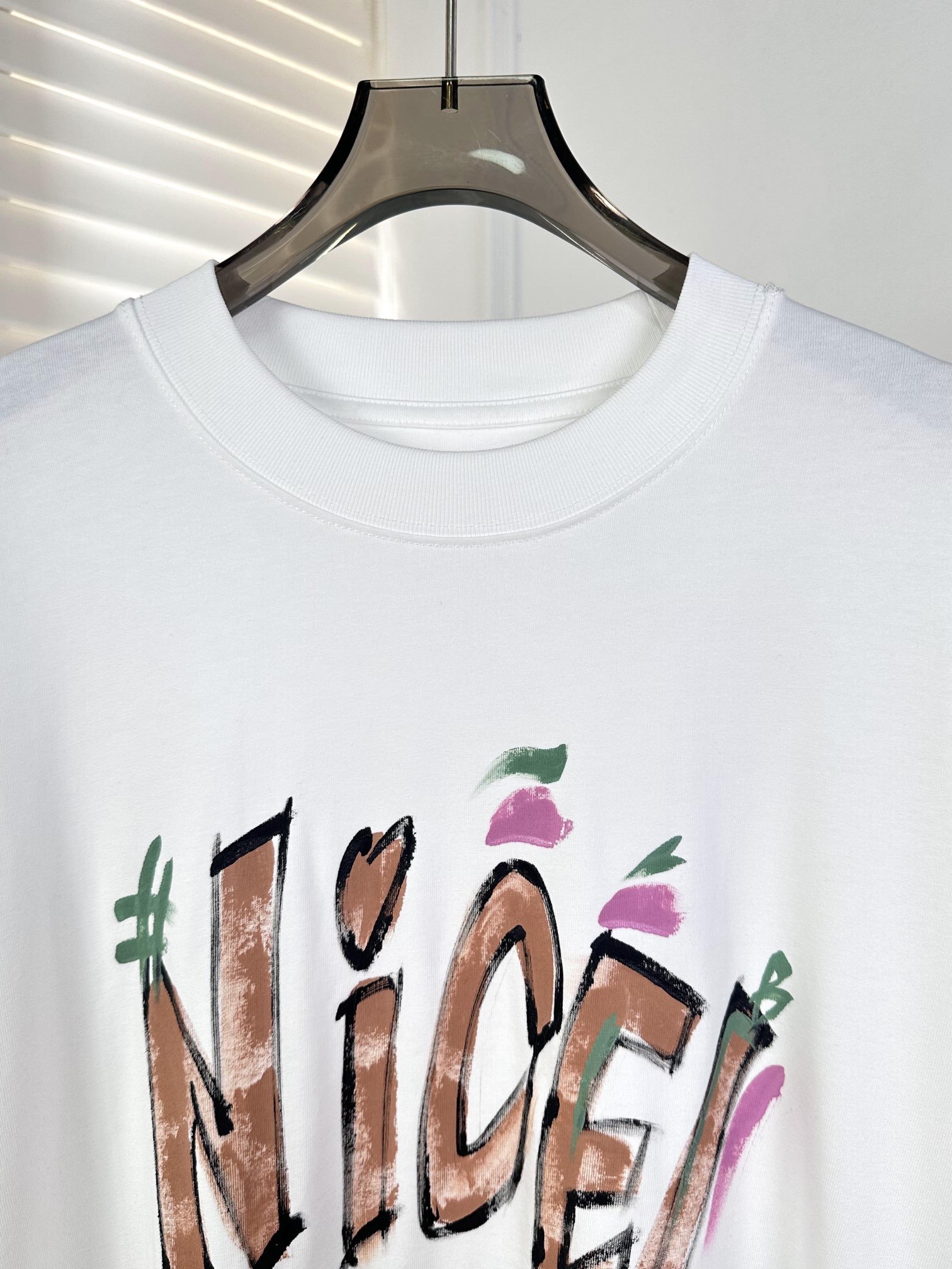 AW早春新品宽松版型短袖NiCE&BAL*彩色手绘logoT恤手绘工艺高品质！logo字母是独家设计！这