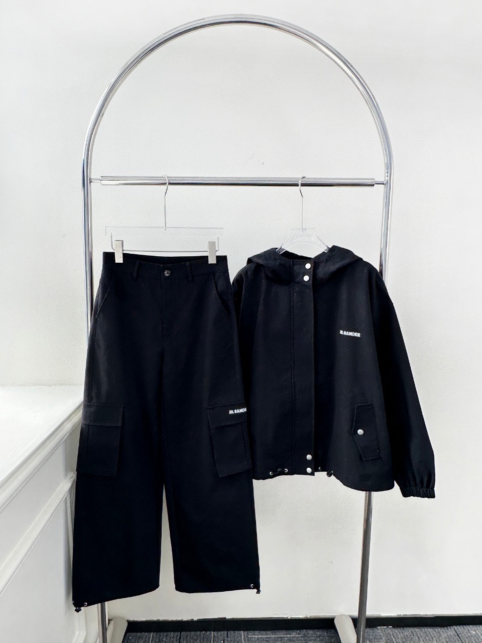 “High-End Women’s Autumn Jackets: Warm, Stylish, and Functional”