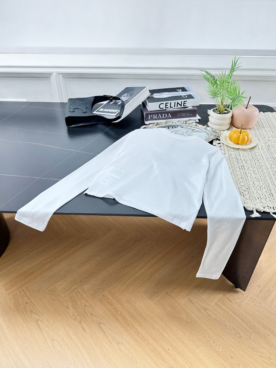 “High Quality Women’s Clothes: Triangular Rigo Long Sleeve T-shirt in Cotton Fabric” - 图片 6