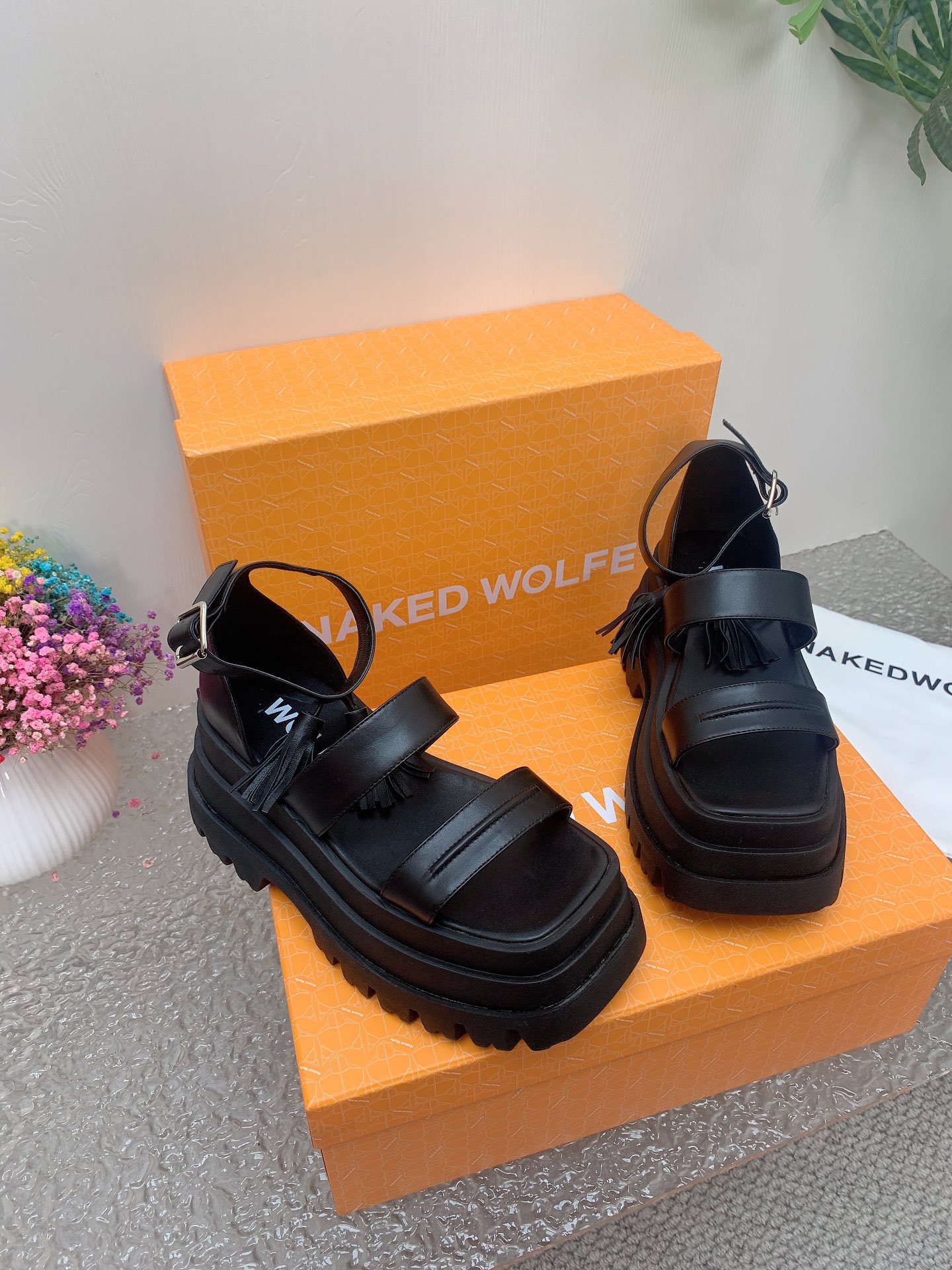 NAKEED WOLFE Luxury Shoes: Metallic Wolf Head Design, Unique Features, Premium Quality - 图片 6