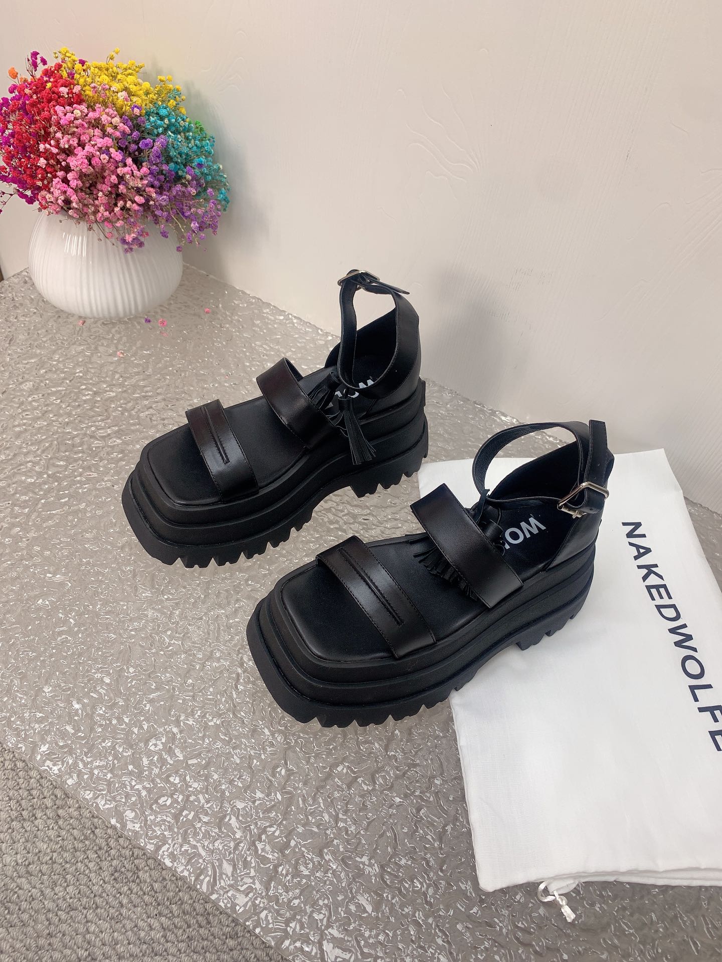 NAKEED WOLFE Luxury Shoes: Metallic Wolf Head Design, Unique Features, Premium Quality - 图片 2