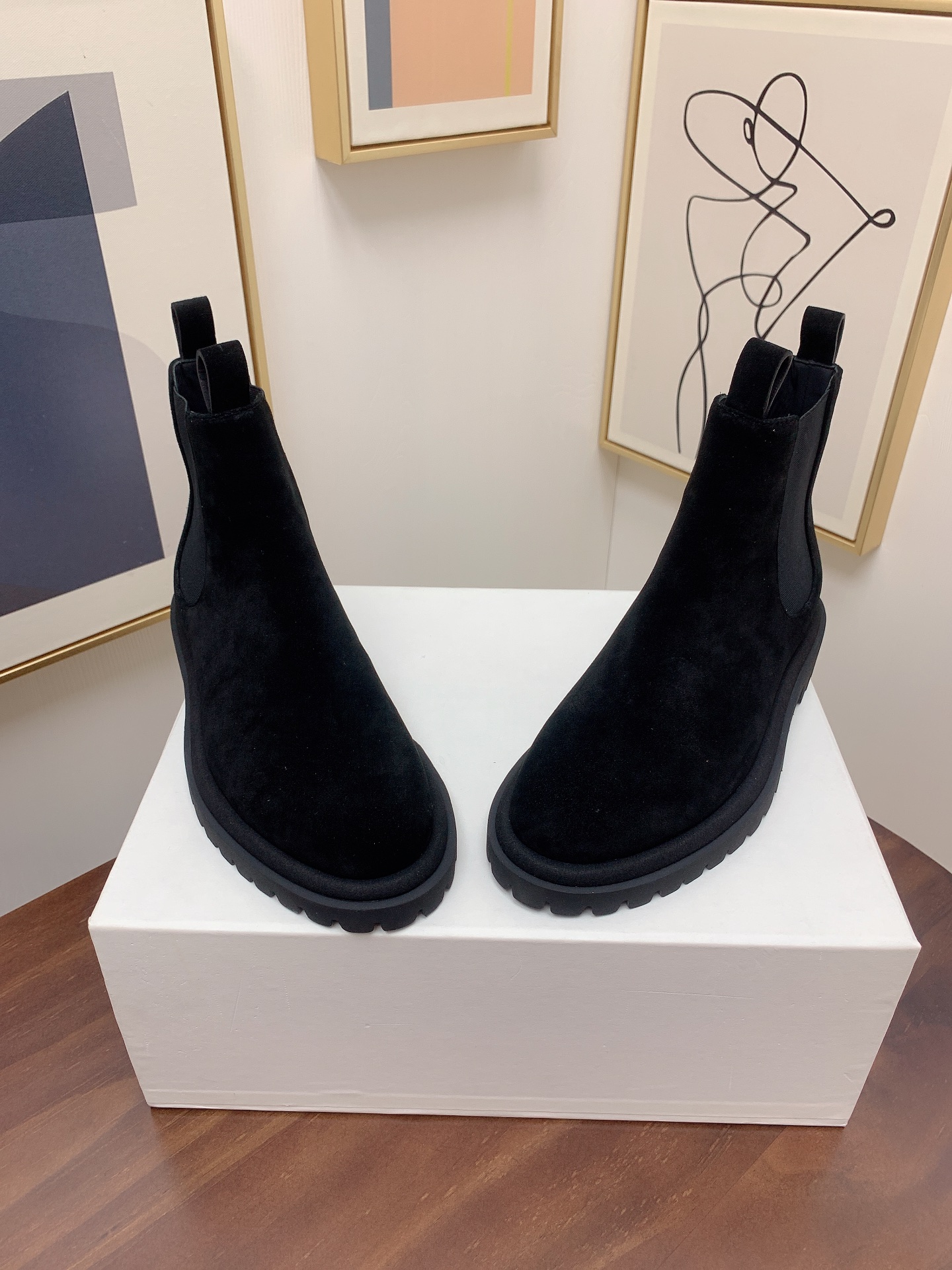 “Autumn 2024 Retrograde Western Cowboy Boots: Supercool Stylishness Upgrade in Genuine Cowhide” - 图片 5