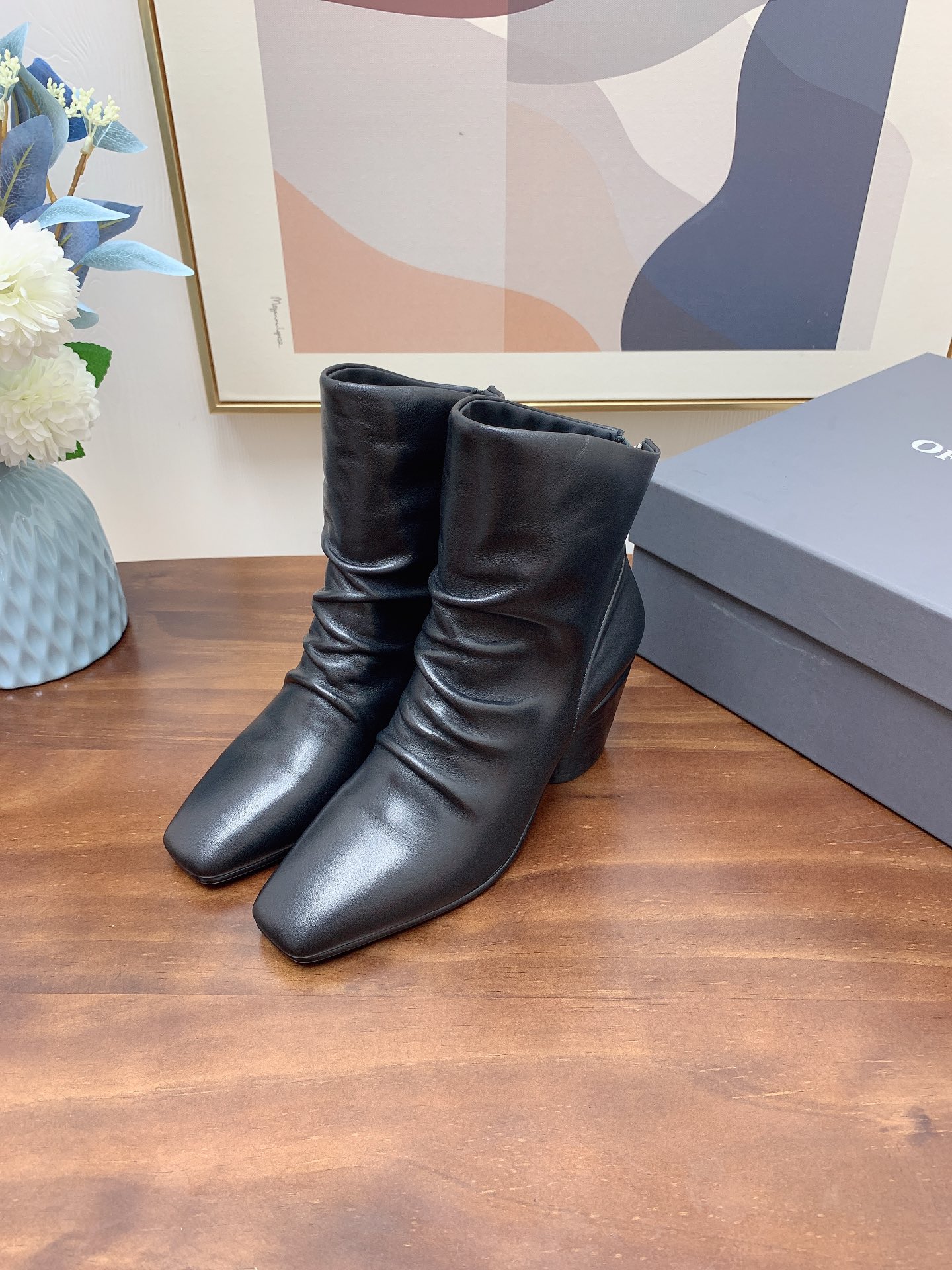 Italian Handcrafted Shoes Champion: OFFICINE CREATIVE Chelsea Shorts Review