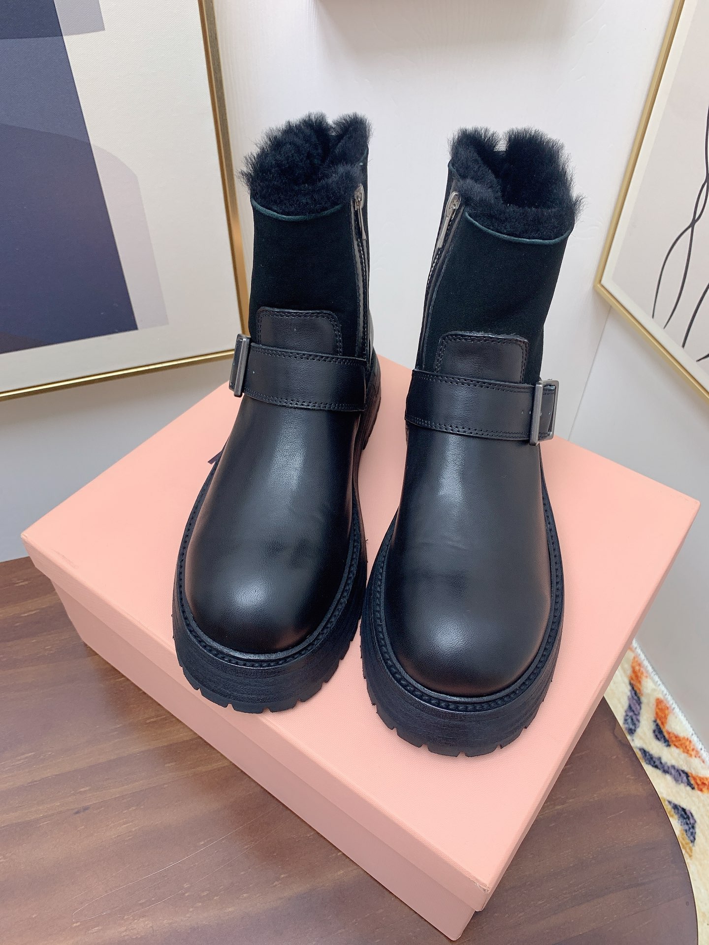 AGL Autumn/Winter Collection: Luxurious Leather Boots with Youthful Energy - 图片 3