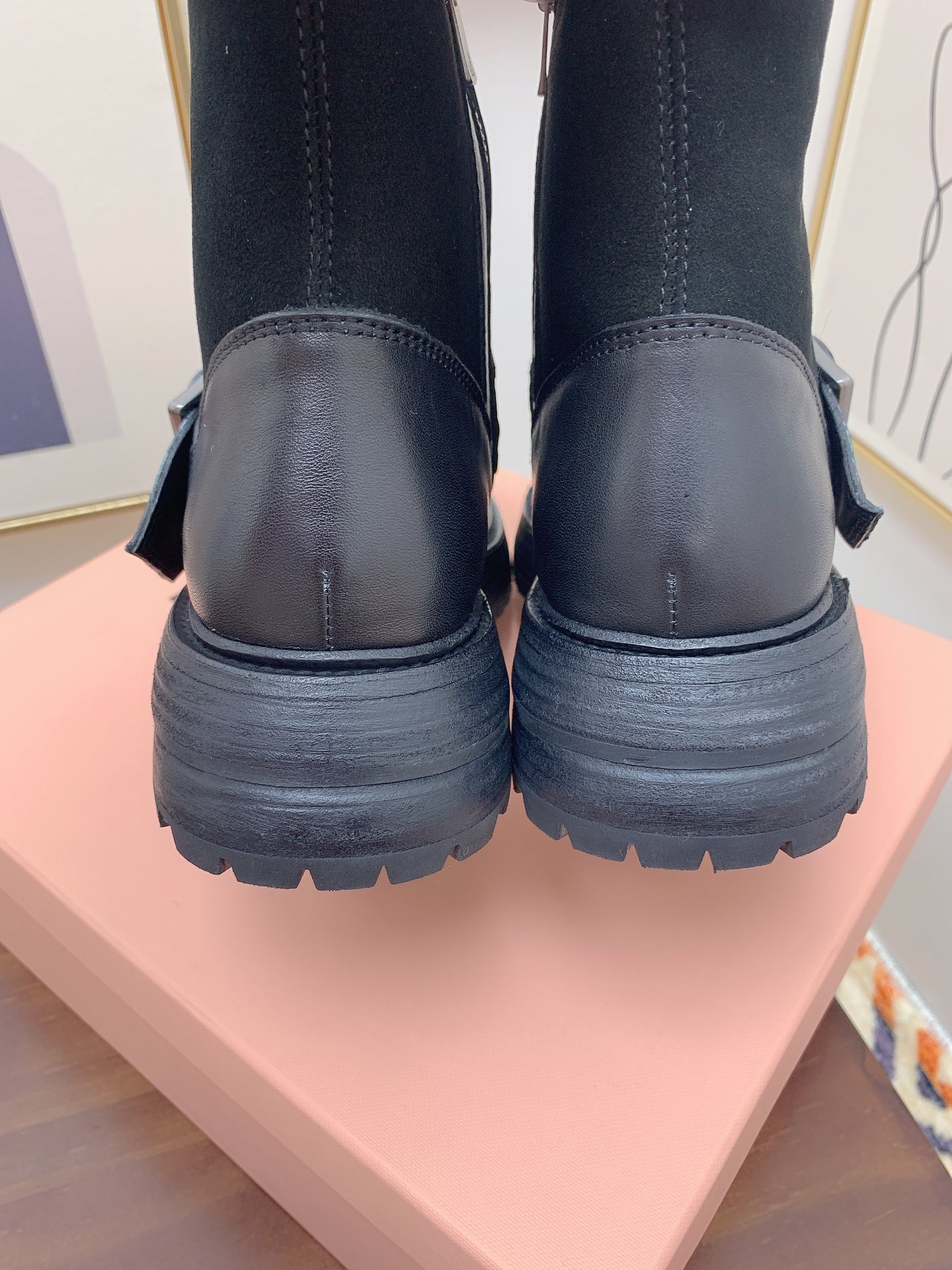 AGL Autumn/Winter Collection: Luxurious Leather Boots with Youthful Energy - 图片 8