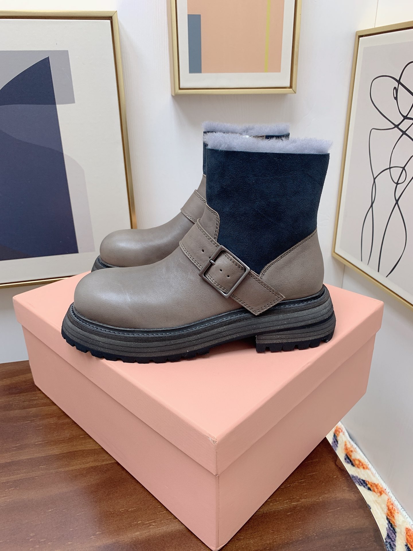 AGL Autumn/Winter Collection: Luxurious Naked Boots with Imported Leather and Wool Lining - 图片 7