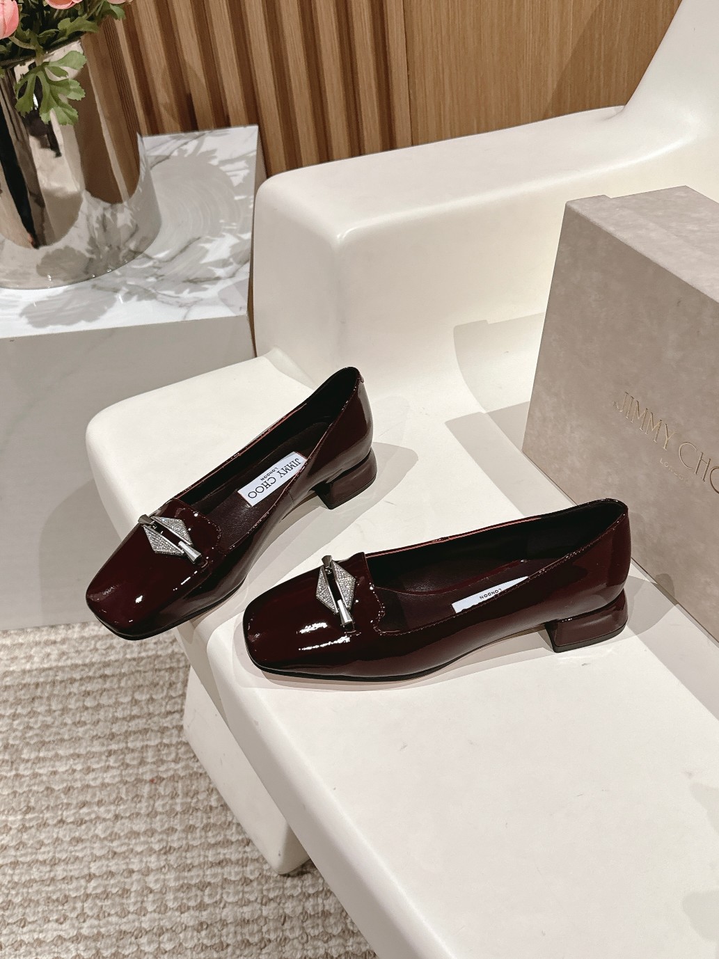 Jimmy Choo Classic Luxury Leather Shoe Loafer Ref 2