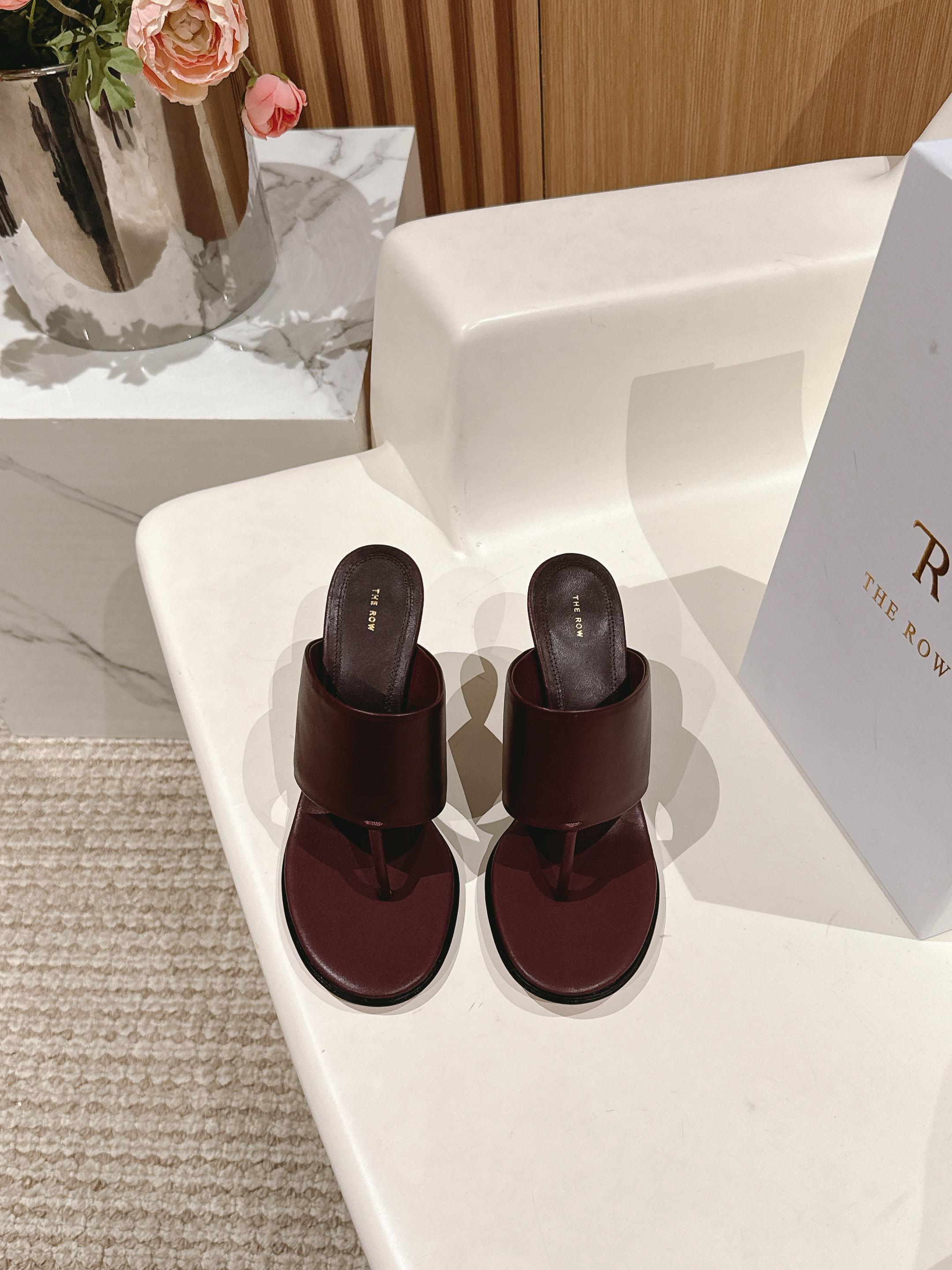 NO:225676,Therow flat slippers, foot-clip flops, high-heeled slippers, you will be amazed immediately with one of your slippers. TR slippers, even if you close your eyes, you won’t regret everything is so just right!  Custom imported calfskin with inner imported sheepskin sole genuine leather outsole heel high flat/high heel size 35-39 (40 41 can be customized without return or exchange) :, split-toe shoes, slippers, cowhide, sheepskin, Leather soles19860909Therow平底拖鞋 夹脚人字拖 高跟拖鞋 上脚马上会惊艳到你的一款拖鞋TR拖鞋闭眼入都不会后悔一切那么恰到好处！ 鞋面定制进口小牛皮 内里进口绵羊皮 鞋底真皮大底 跟高平底/高跟 码数35-39（40 41可定做不退换） :,分趾鞋,slippers,cowhide,sheepskin,Leather soles,Women's Shoes