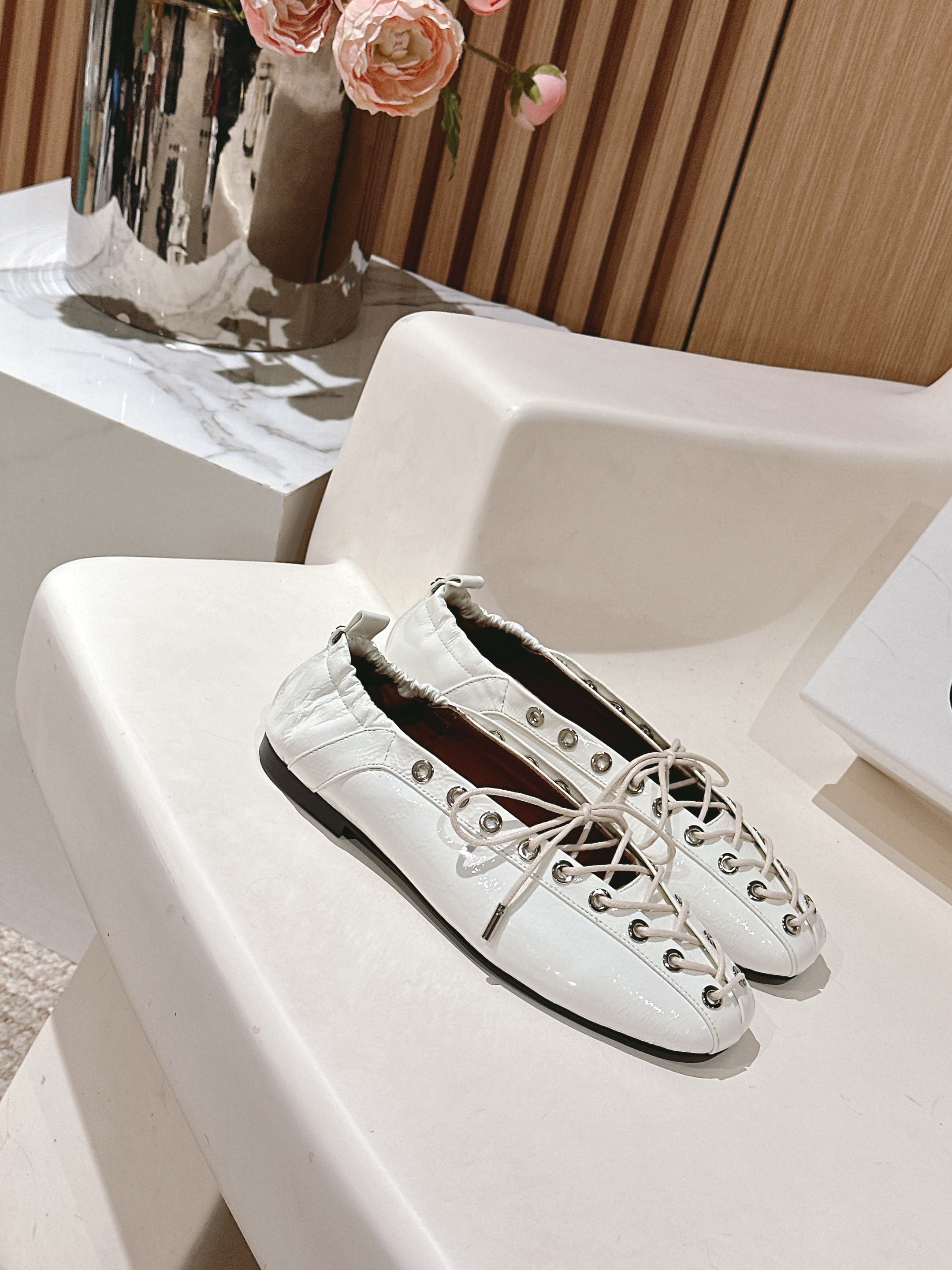 Versatile GANNI 25s: Comfortable, Stylish Shoes for Every Season - 图片 2