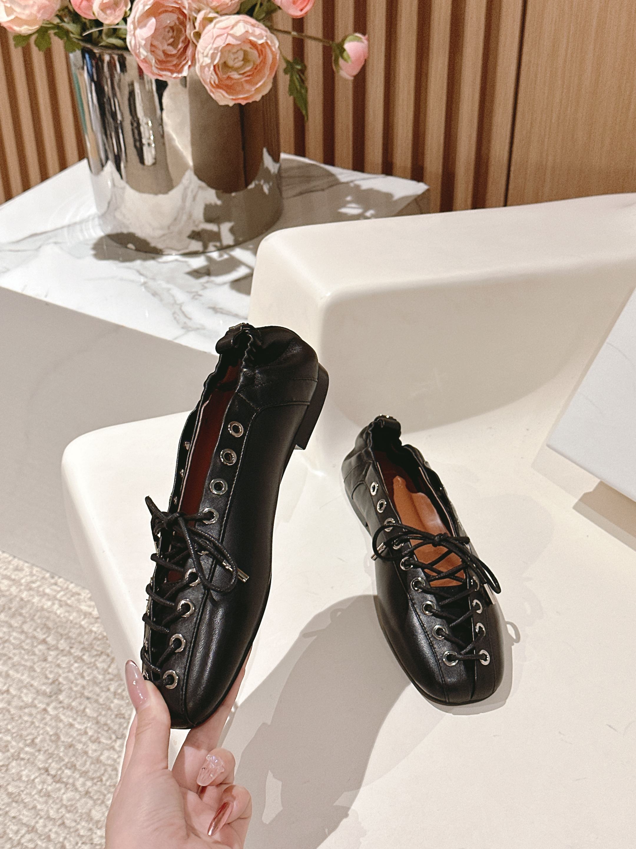 GANNI 25s Single Shoes: Comfortable and Stylish All-Season Footwear - 图片 3