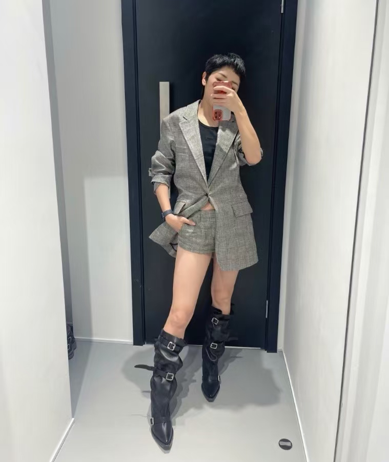 NO:424263,Stacks of boots reach new heights, boots, boots19860909堆堆靴美出新高度,靴子,boots,Women's Shoes