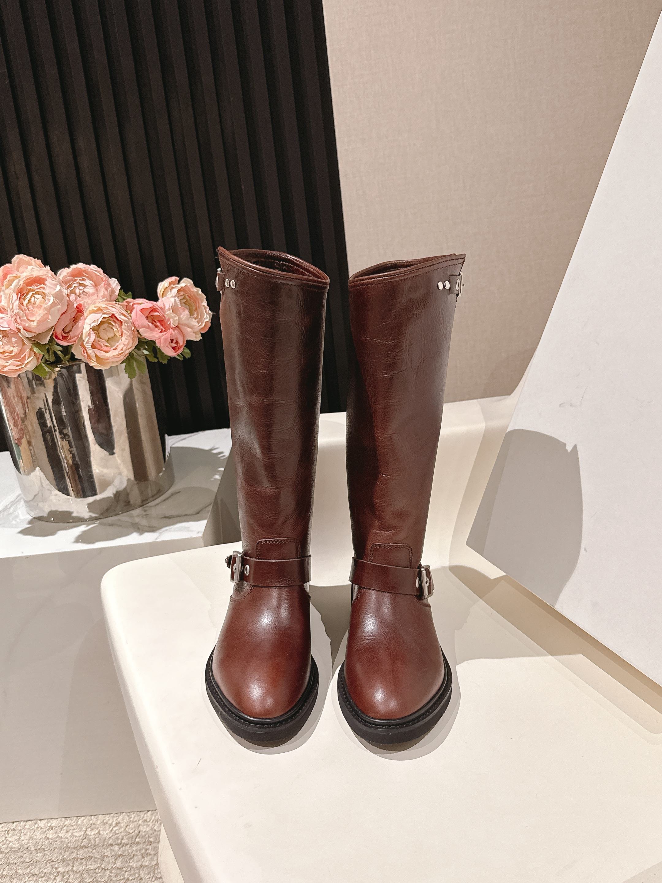 Golden GOOSE 2025 New Western Cowboy Knight Boots: Stylish Cowskin Boots in Sizes 35-39. - 图片 9
