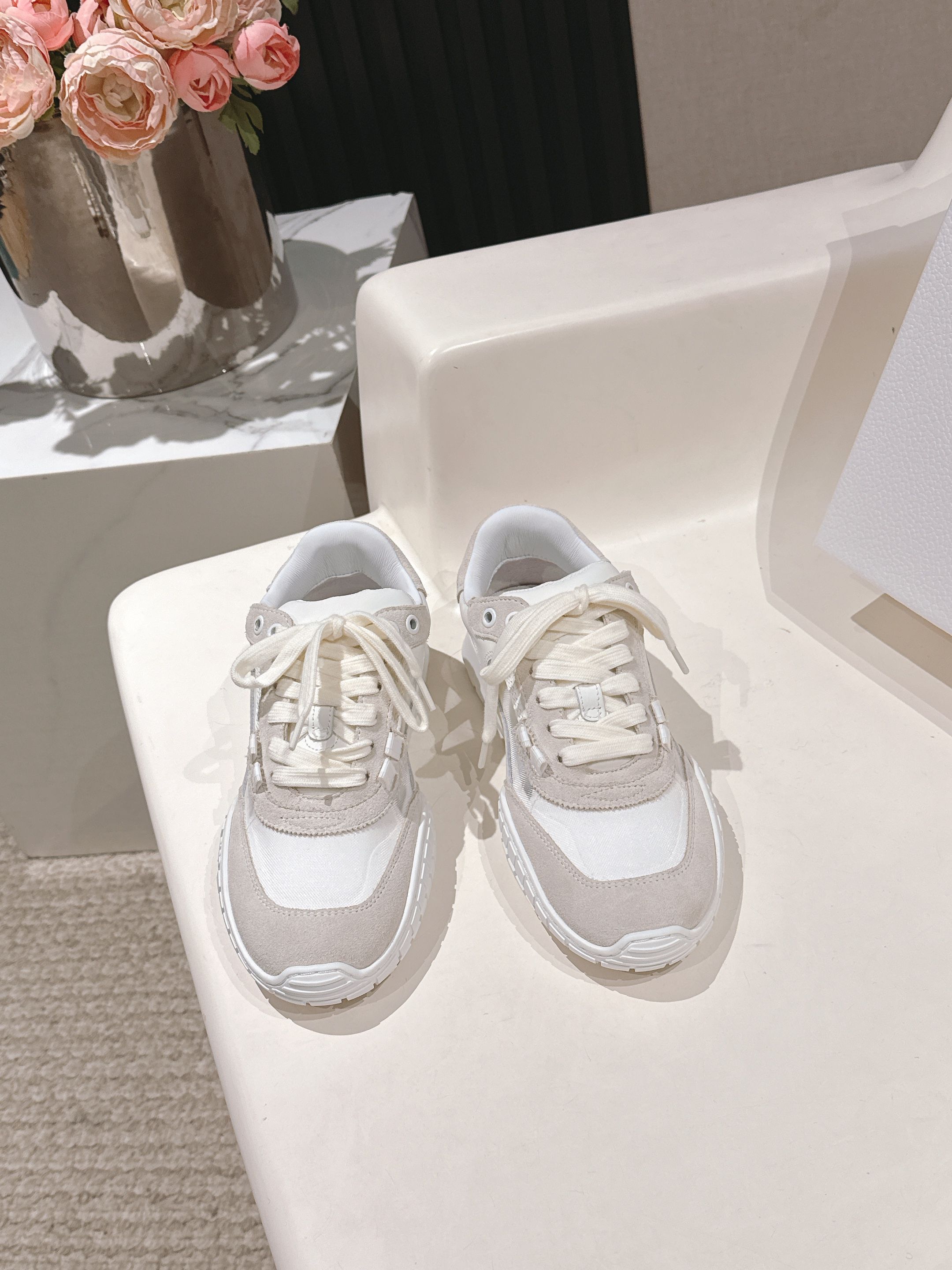 NO:667852,Dior Dior's 2026 spring and summer latest couple's TECH series sports shoes, retro-style frosted cowhide upper, original molded combination outsole Size 35-46 (female 40 41 male 45 46 customized), casual shoes/sports shoes, dior, dior, sneakers, cowhide19860909Dior迪奥2026春夏最新情侣款TECH系列 运动鞋 鞋面复古风磨砂牛皮拼接 原版开模组合大底Size35-46（ 女40 41 男45 46 订做）,休闲鞋/运动鞋,dior,dior,sneakers,cowhide,Women's Shoes