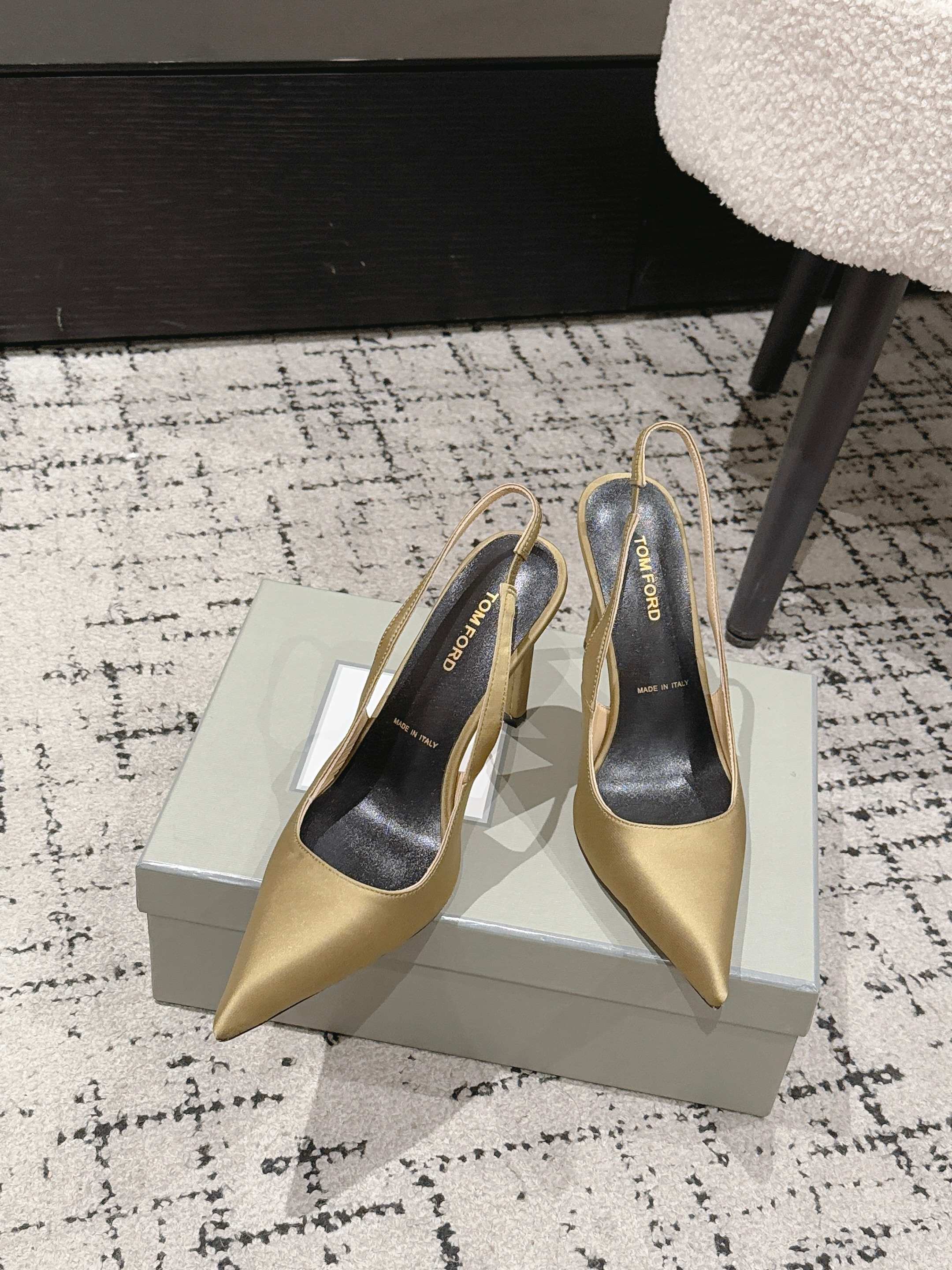 Tom Ford Gold Slingback Pumps