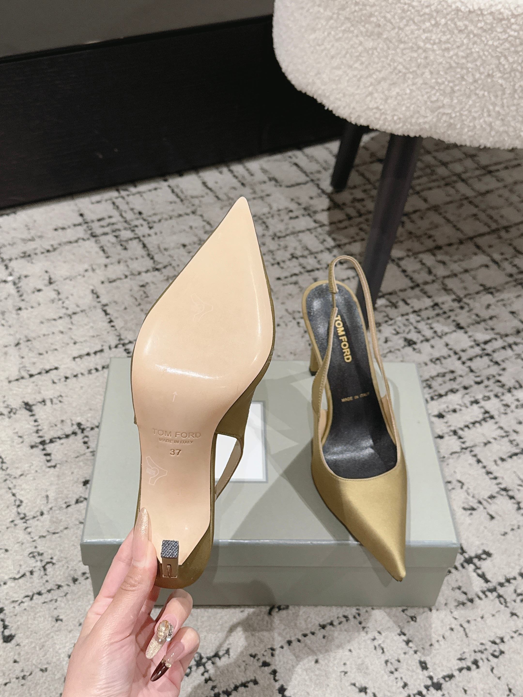 Tom Ford Gold Slingback Pumps