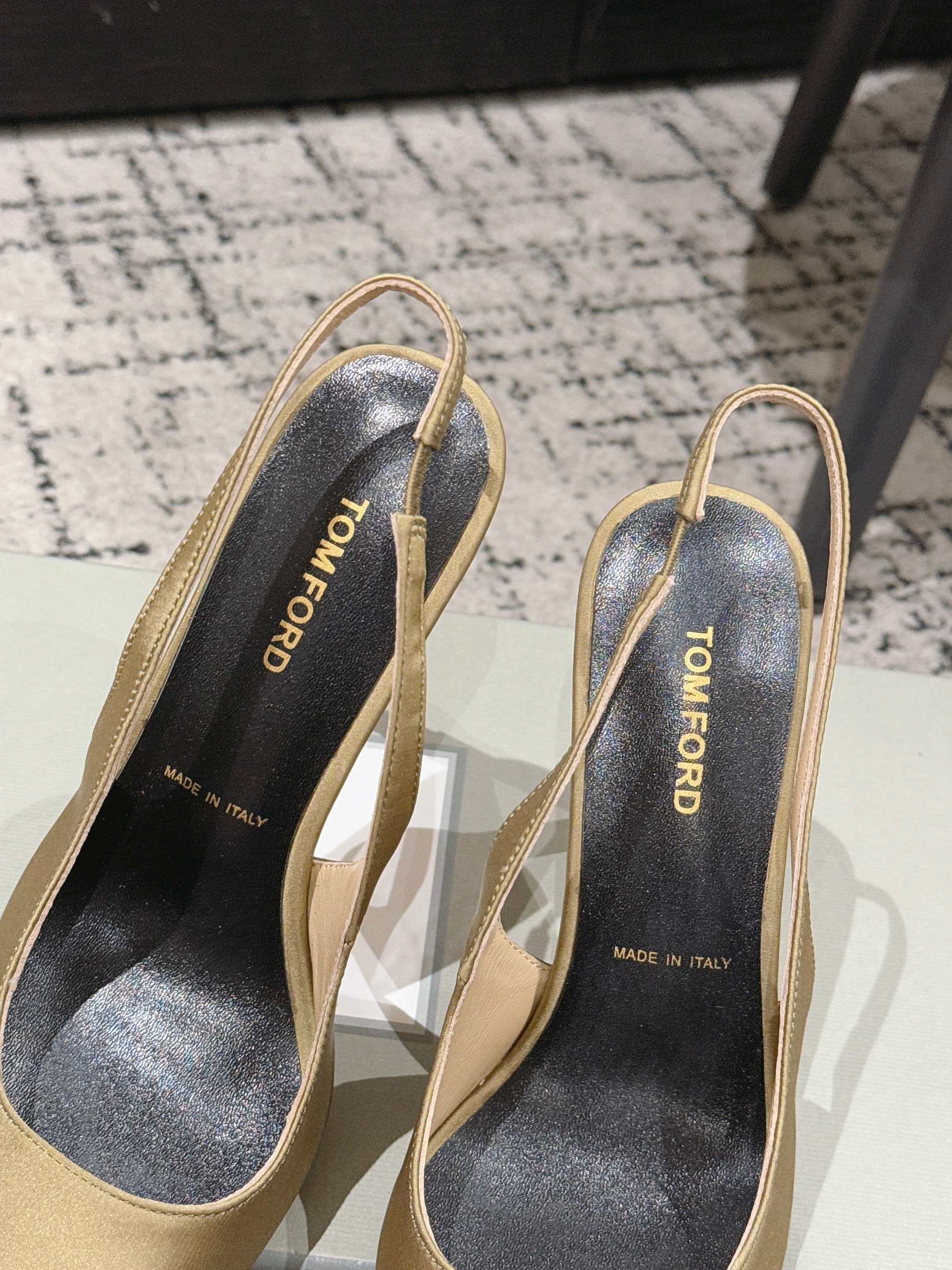 Tom Ford Gold Slingback Pumps