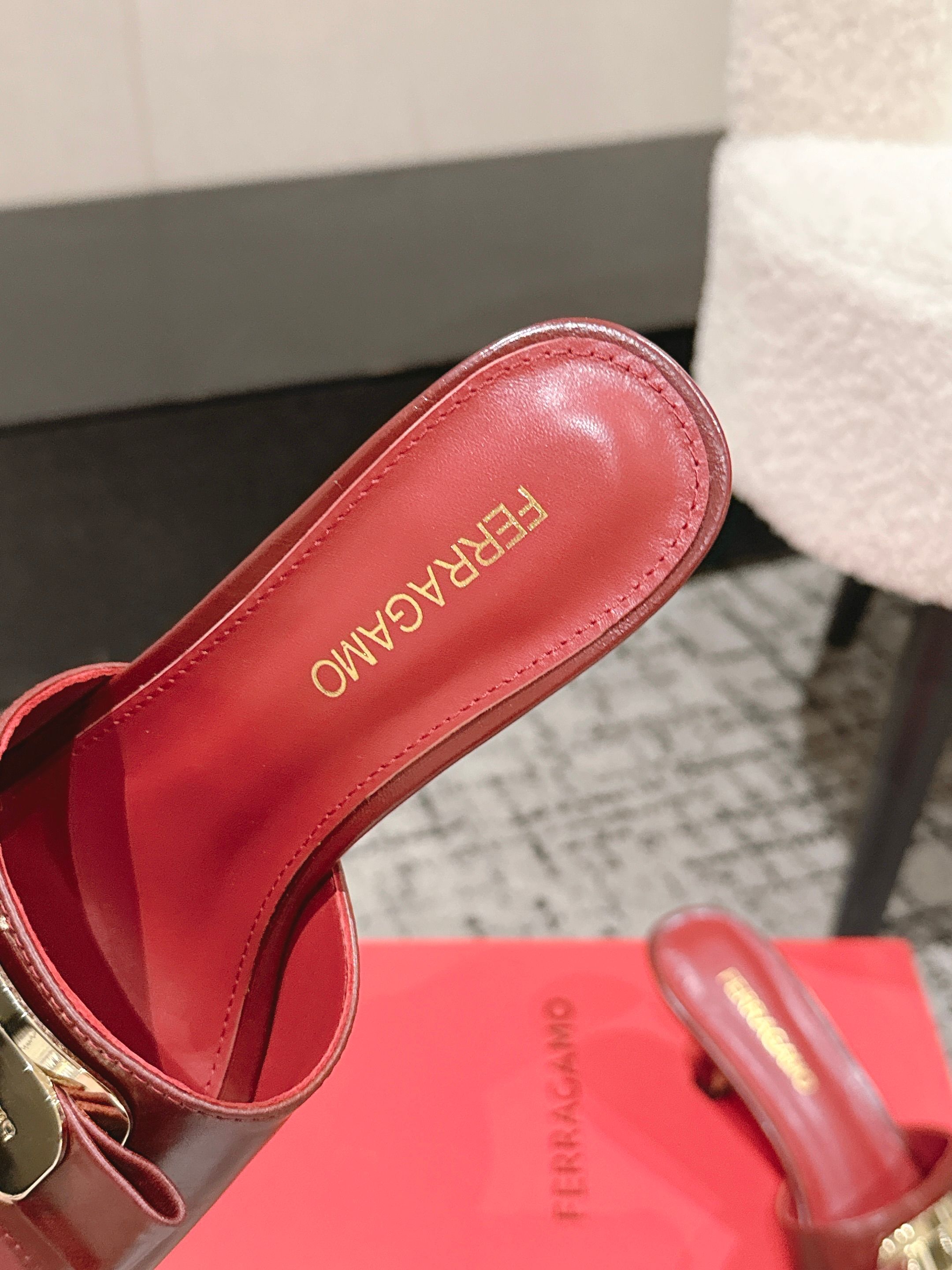 Ferragamo Slides