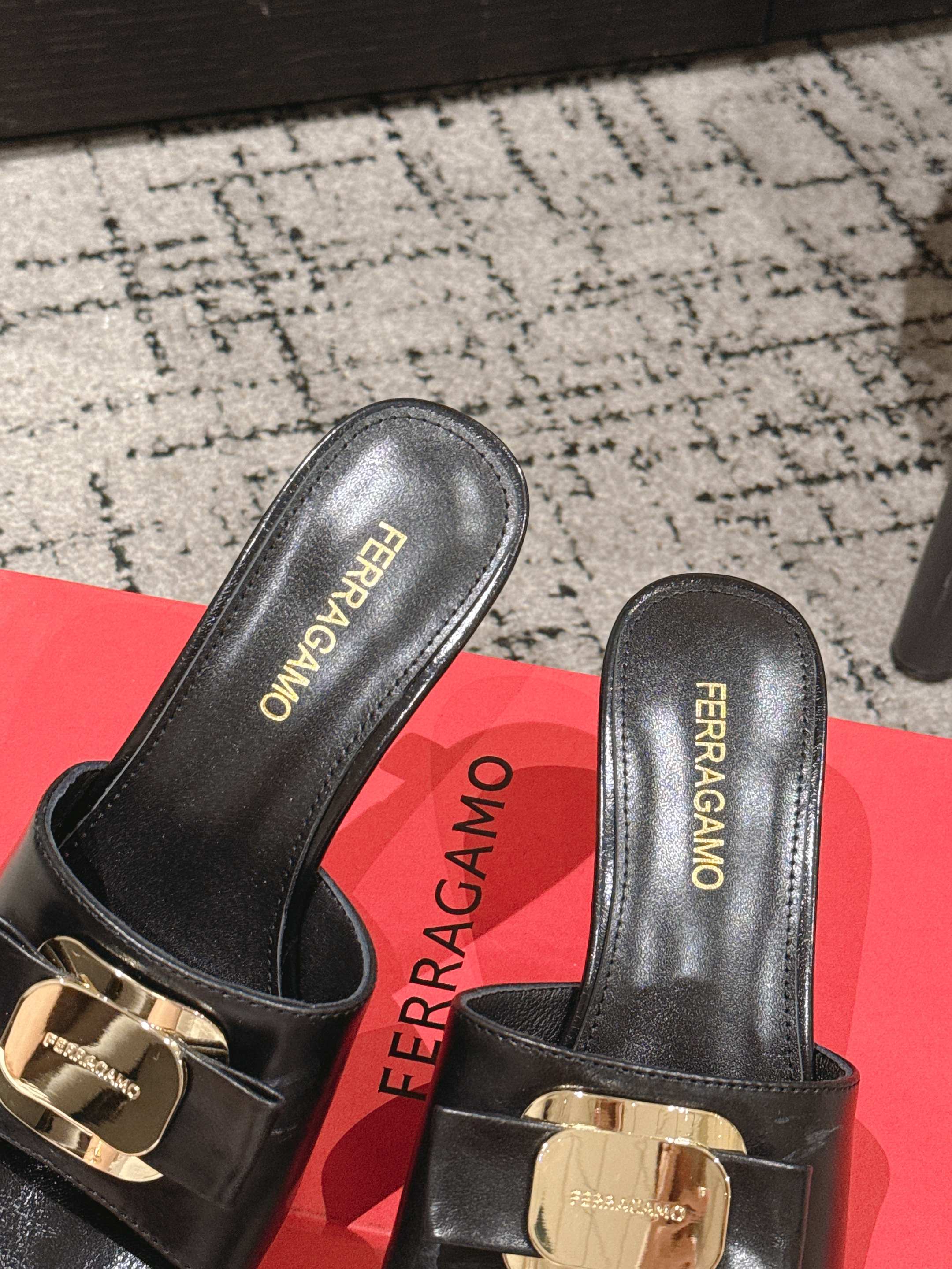 Ferragamo Slides