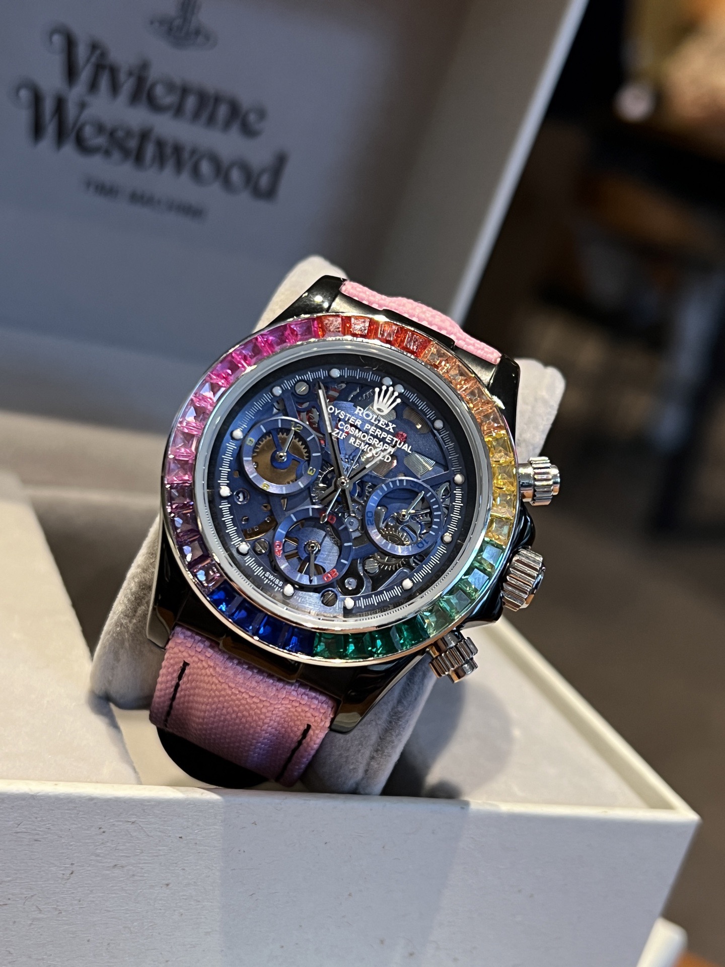 NO:602175,Produced in Taiwan, same price, Taiwan Factory, Rolex ROLEX Daytona Skeleton Series, 316L stainless steel case, size 43mm, mineral-coated glass, wear-resistant, super luminous, Japanese multi-function chronograph quartz movement, imported rubber strap, original buckle, I can’t put it down, the Rolex Daytona, the best luxury recommendation for once-and-for-all gifts, please look for Taiwan’s exclusive quality, rolex19860909台湾 出品 同价 台湾 Factory 劳力士ROLEX 迪通拿镂空系列 316L精钢表壳 尺寸43mm 矿物质镀膜玻璃耐磨 超强夜光 日本多功能计时石英机芯 进口橡胶表带 原装扣 爱不释手的劳力士迪通拿 品不完的一劳永逸送礼最佳奢华推荐请认准台湾独家品质,,rolex,Watch