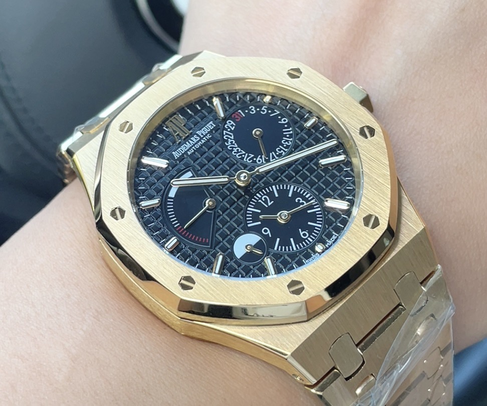Audemars Piguet Royal Oak Dual Time rose gold case and bezel, white dial, rose gold bracelet 41mm Men's Automatic