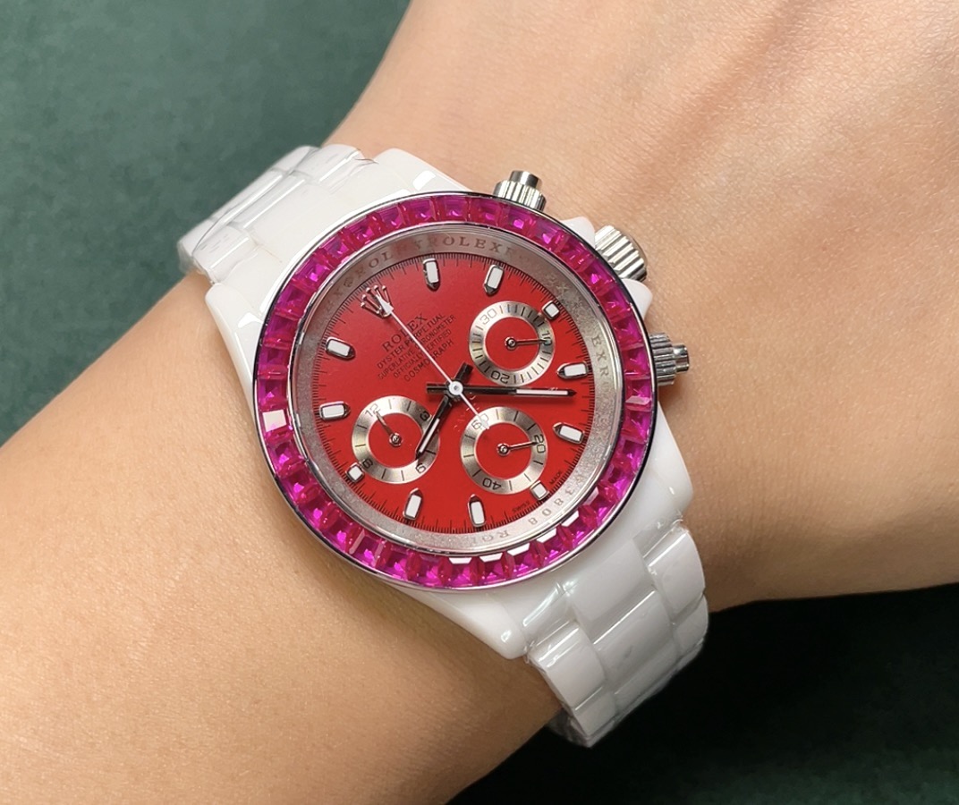 Rolex Daytona green dial, green gem-set bezel, white ceramic case and bracelet 43mm Unisex Automatic
