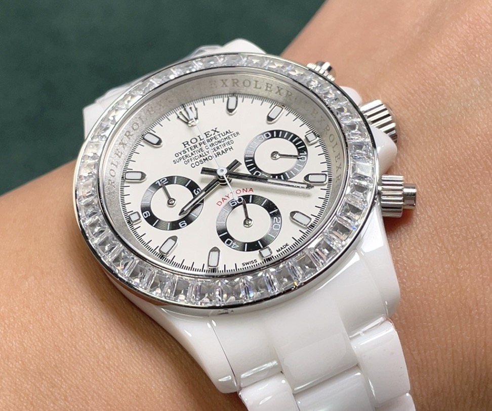 Rolex Daytona white ceramic case and bracelet, diamond bezel, white dial 40mm Men's Automatic