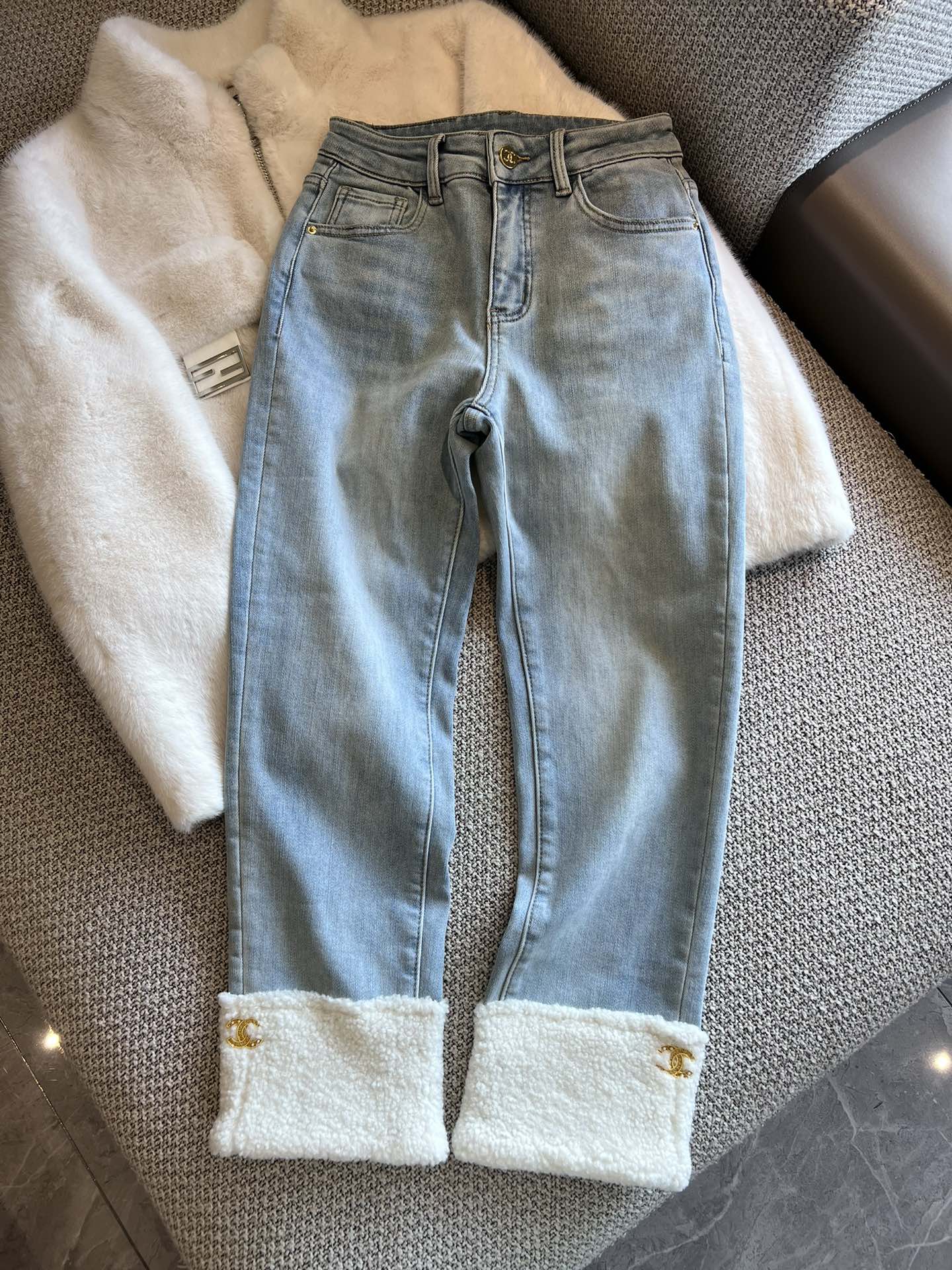 Chanel Clothing Jeans Pants & Trousers Designer Replica
 Splicing Lambswool Fall/Winter Collection